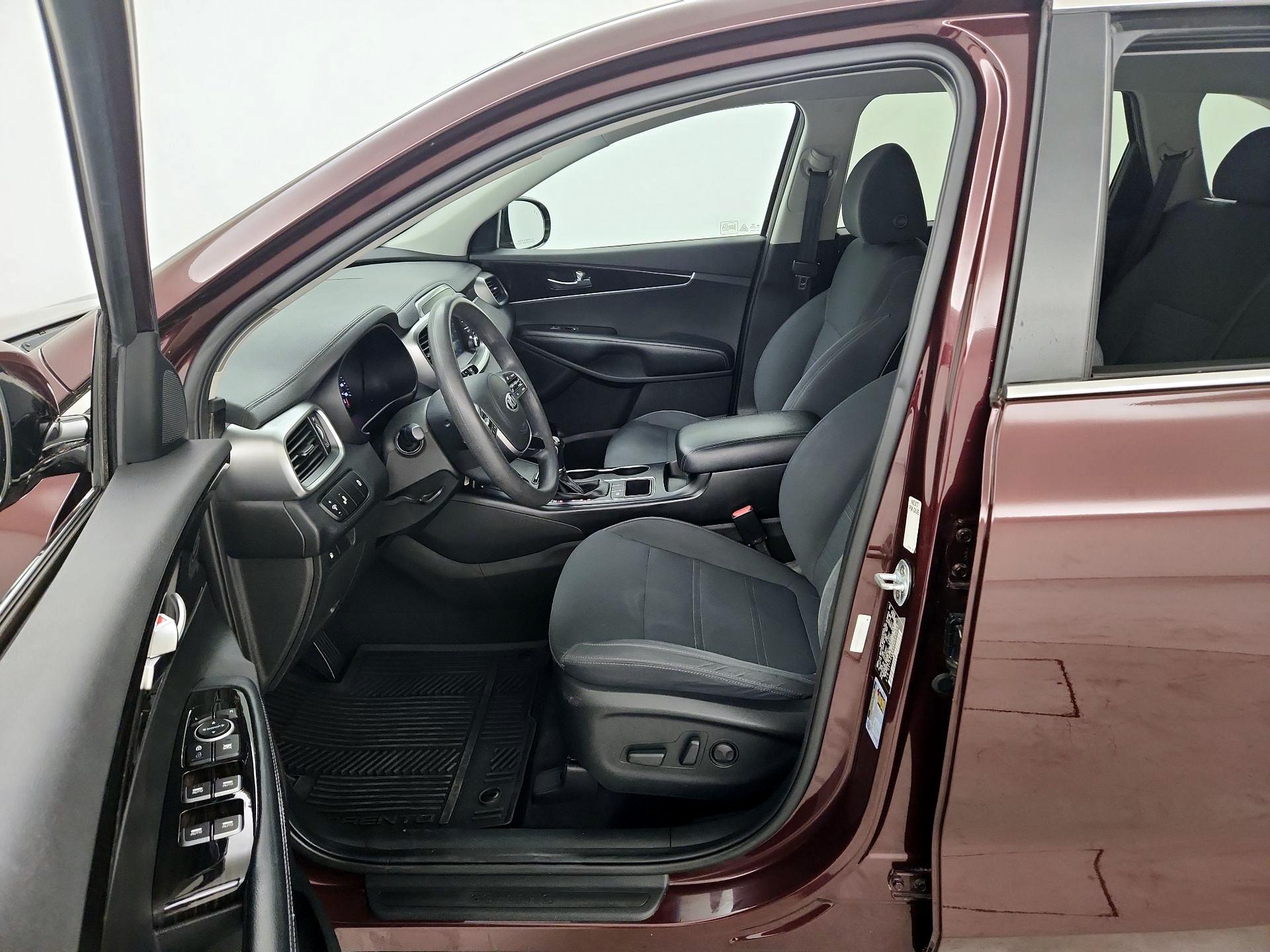 Thumbnail: 2019 Kia Sorento - 11