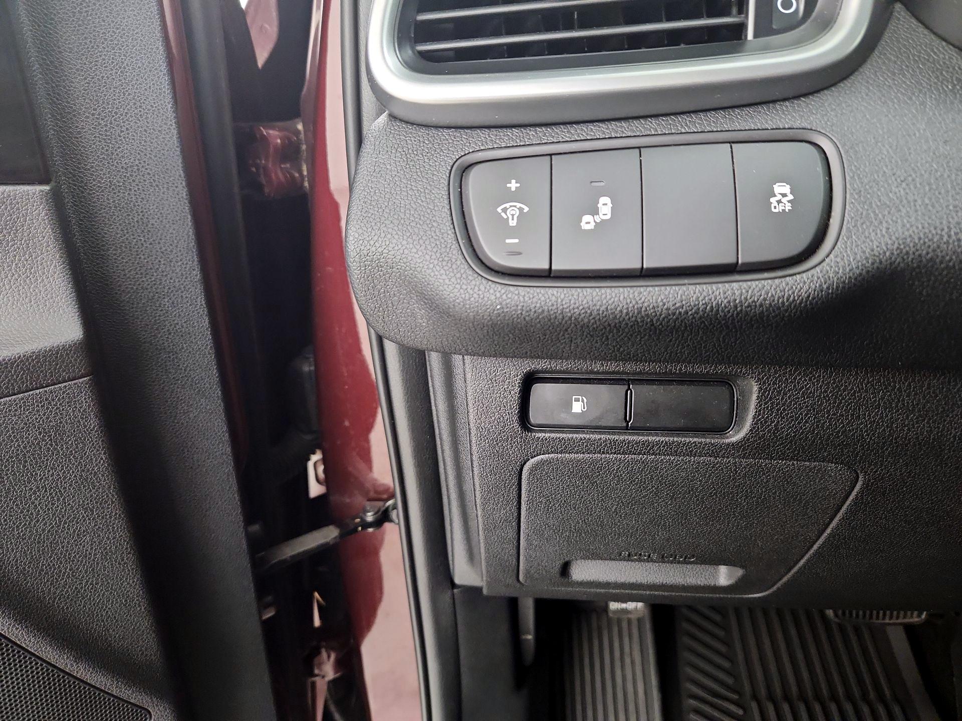 Thumbnail: 2019 Kia Sorento - 13