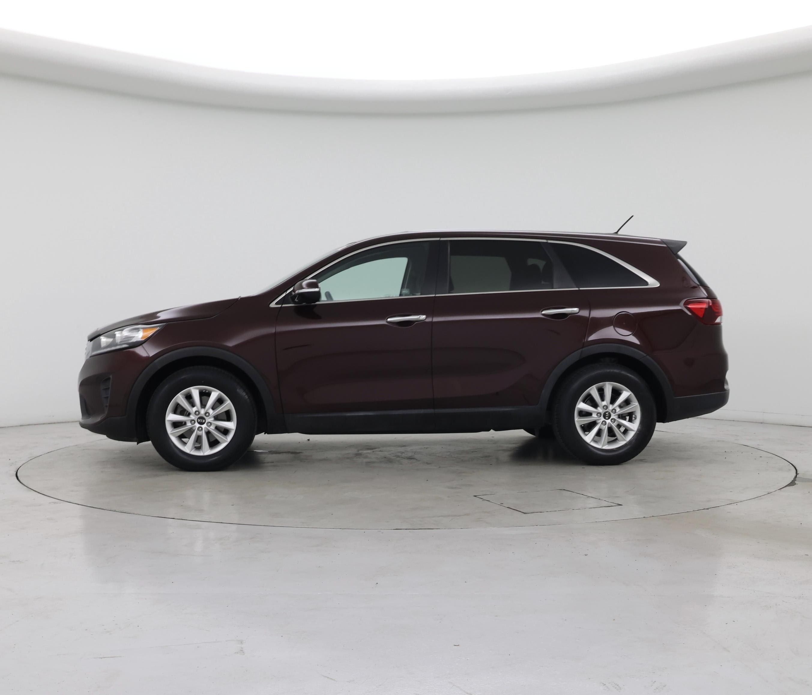 Thumbnail: 2019 Kia Sorento - 3
