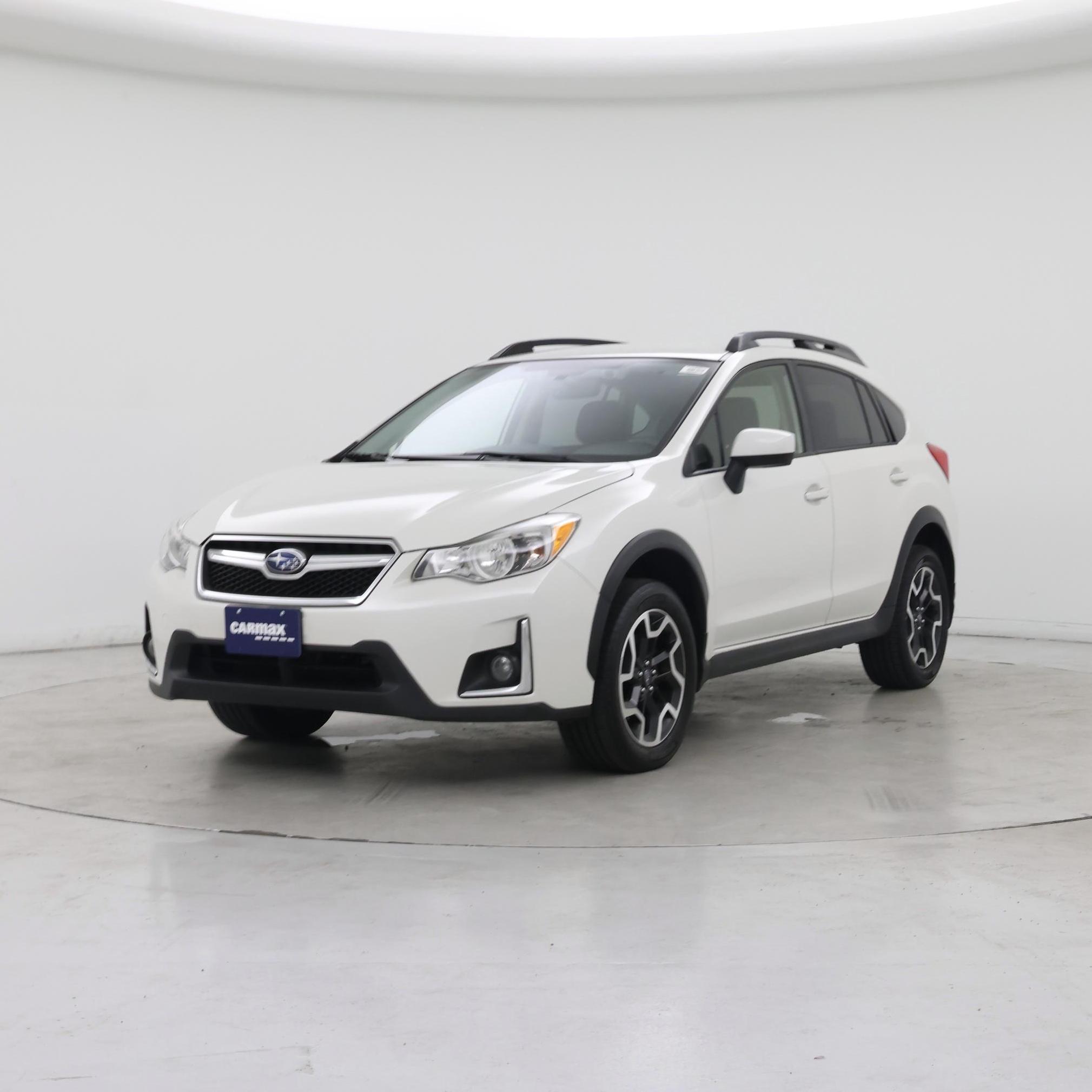 Thumbnail: 2017 Subaru Crosstrek - 4