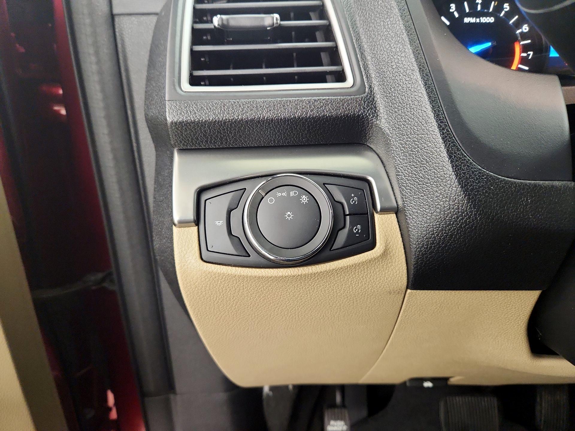 Thumbnail: 2017 Ford Explorer - 13