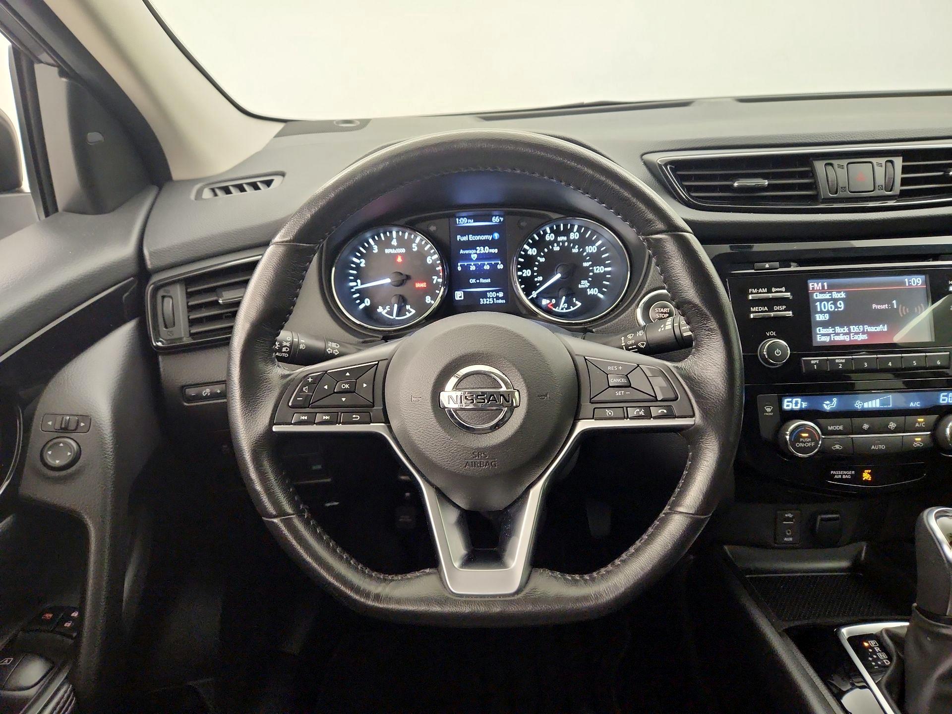 Thumbnail: 2018 Nissan Rogue Sport - 10