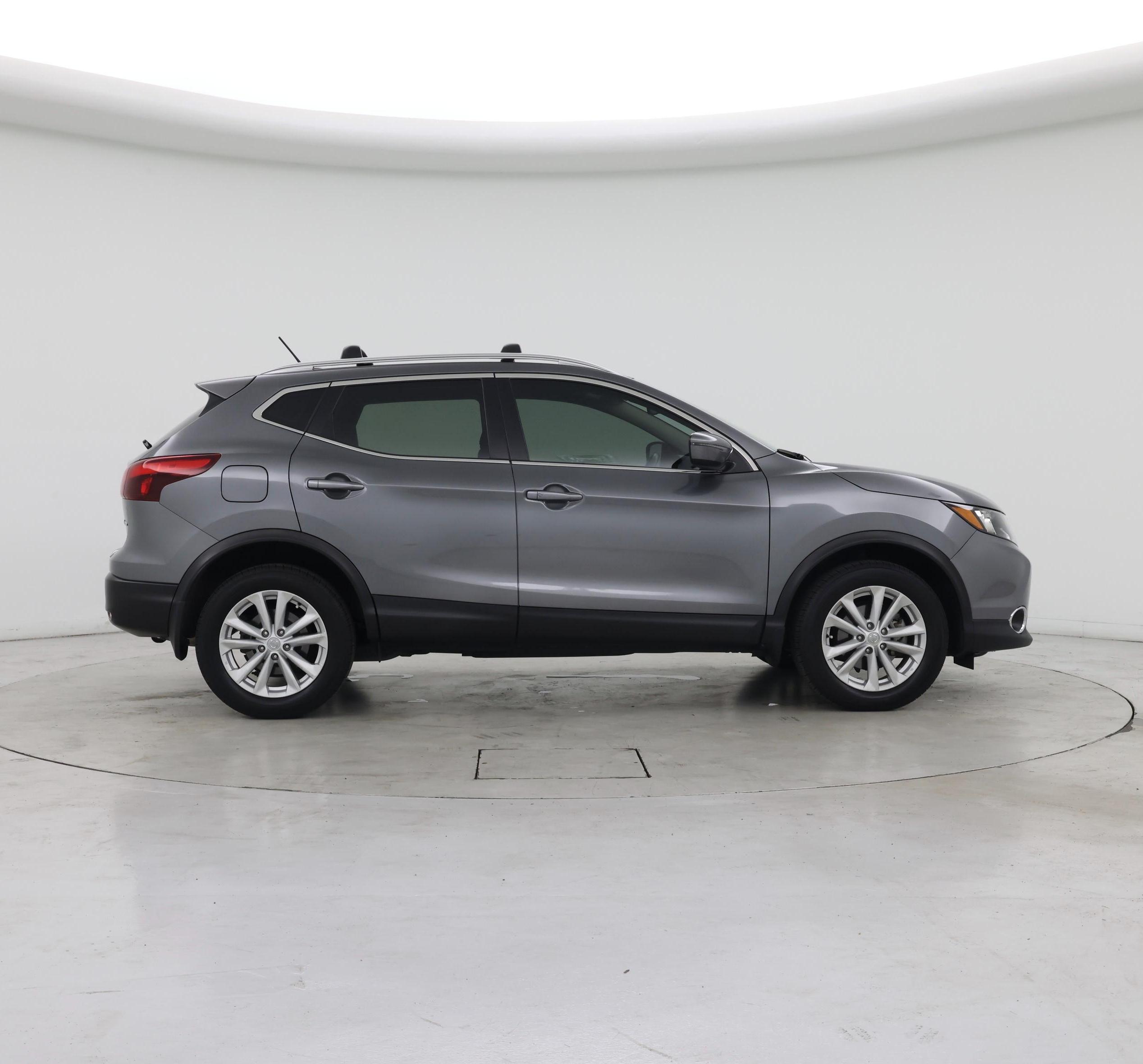 Thumbnail: 2018 Nissan Rogue Sport - 7