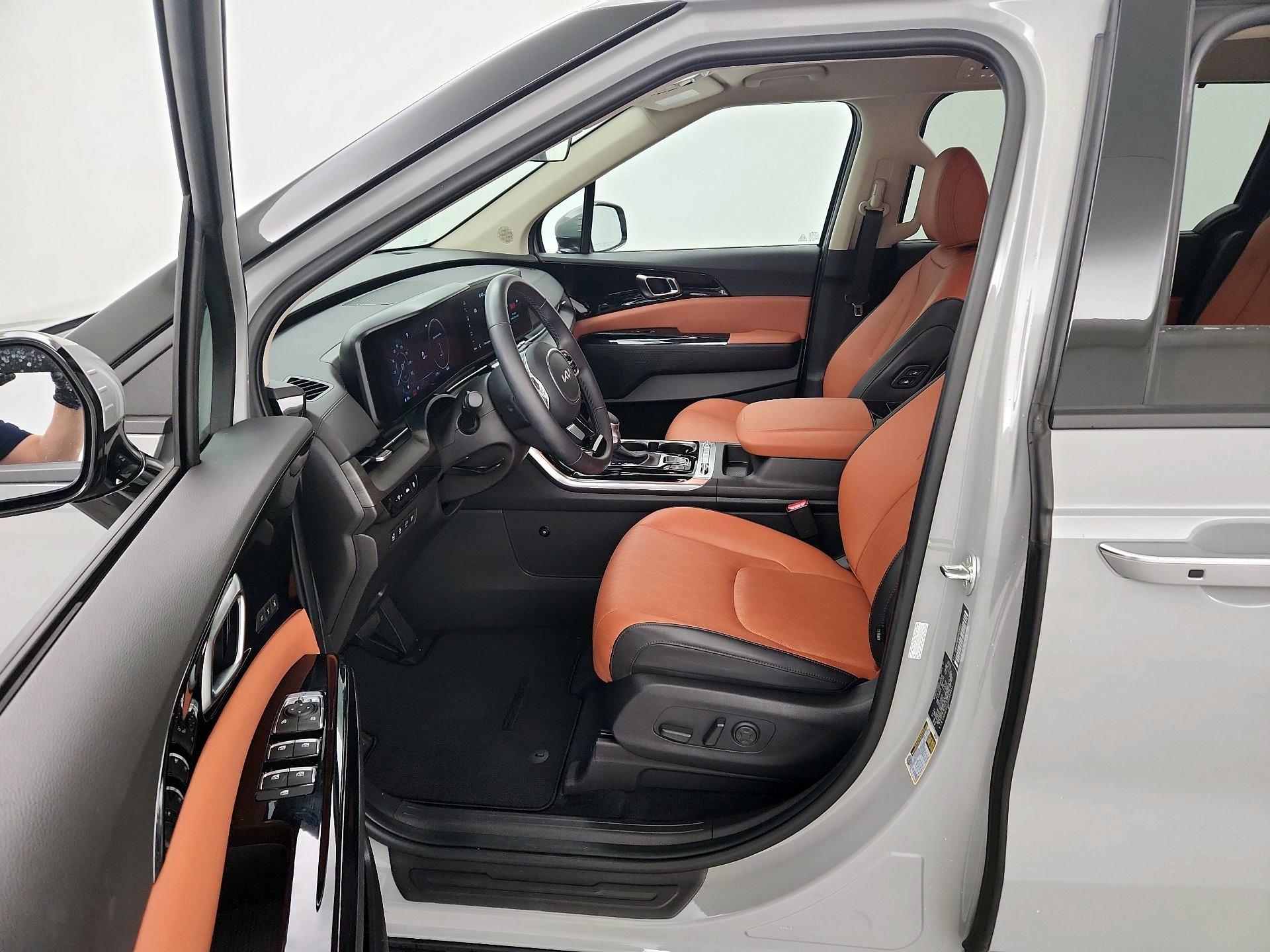 Thumbnail: 2024 Kia Carnival - 11