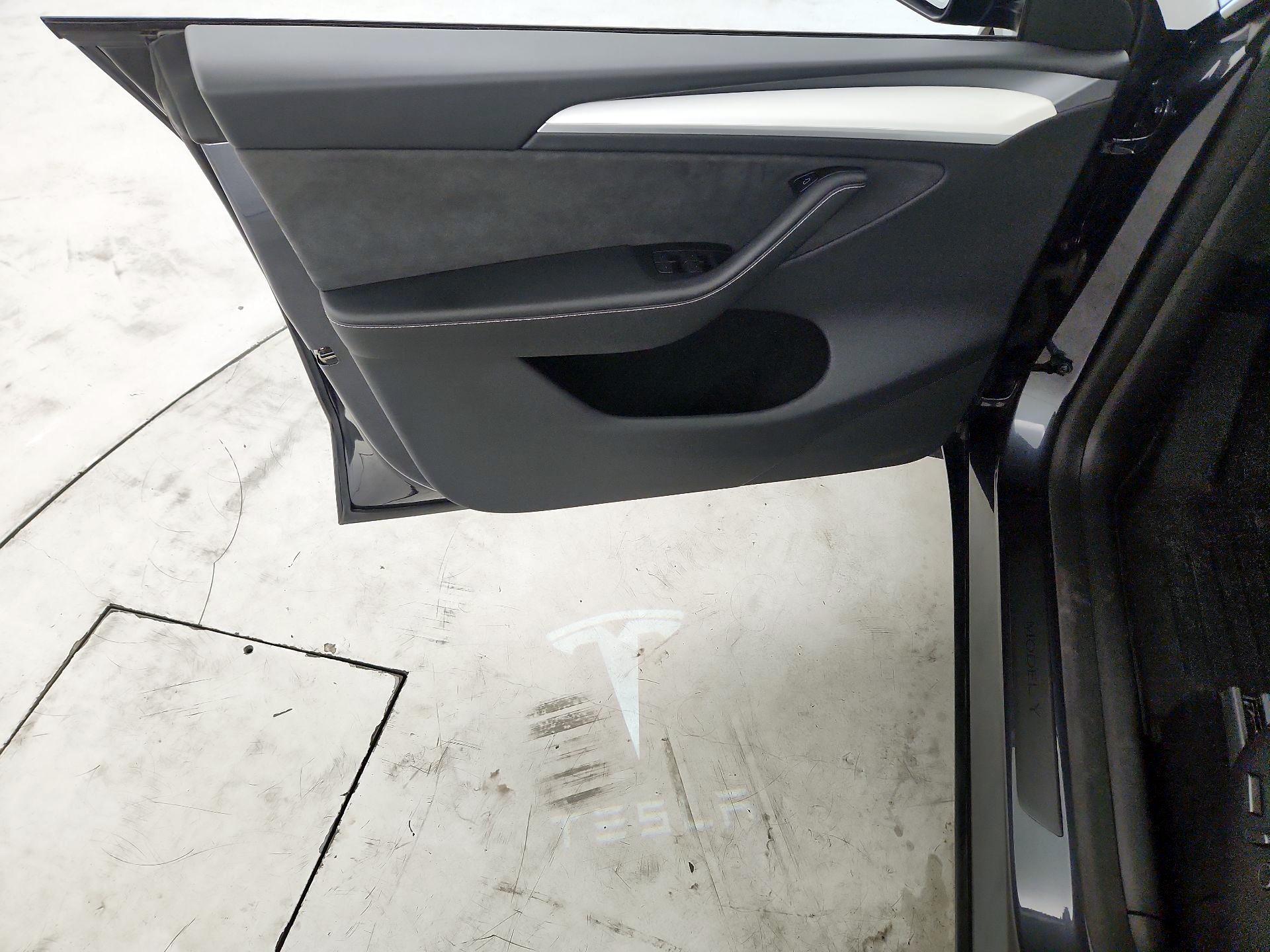 Thumbnail: 2024 Tesla Model Y - 12