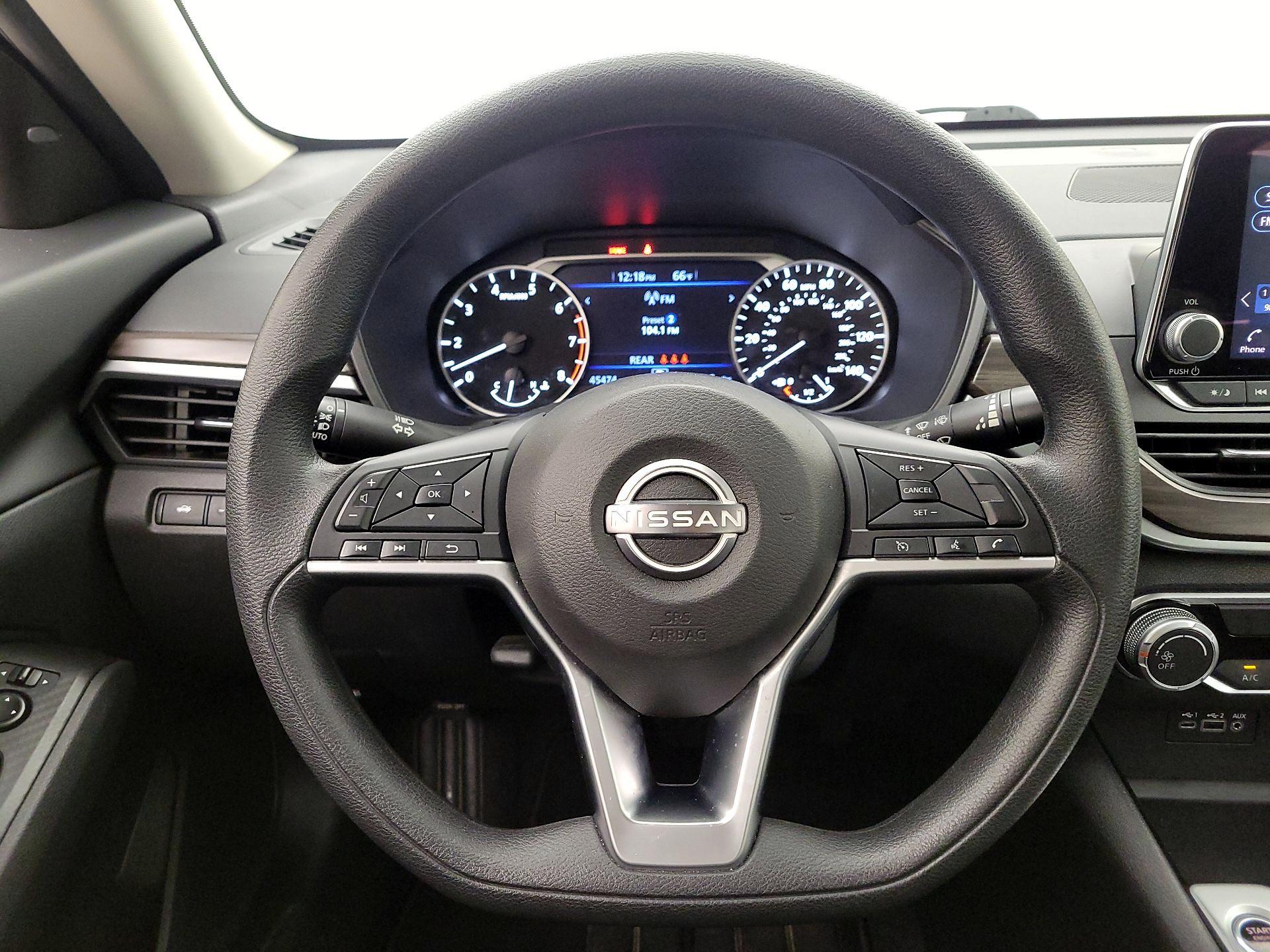 Thumbnail: 2024 Nissan Altima - 10