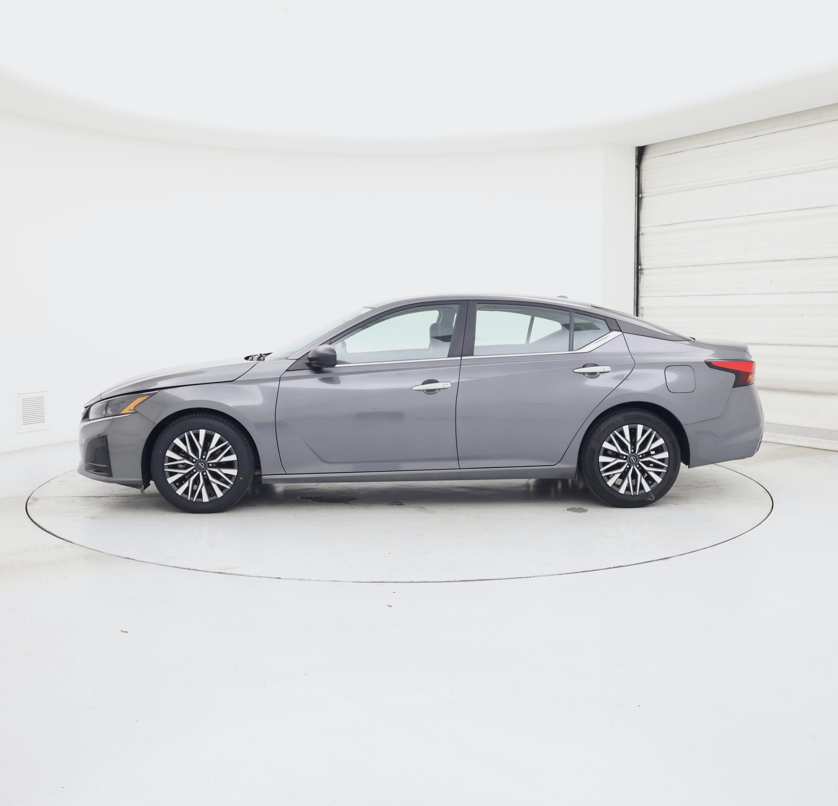 Thumbnail: 2024 Nissan Altima - 3