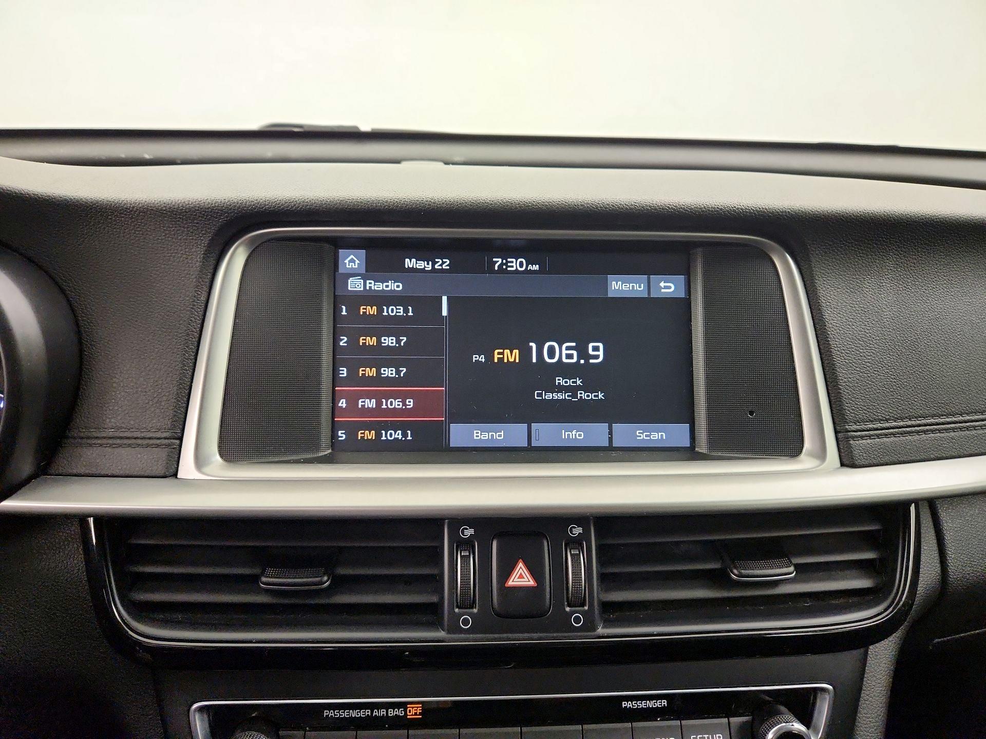 Thumbnail: 2019 Kia Optima - 15