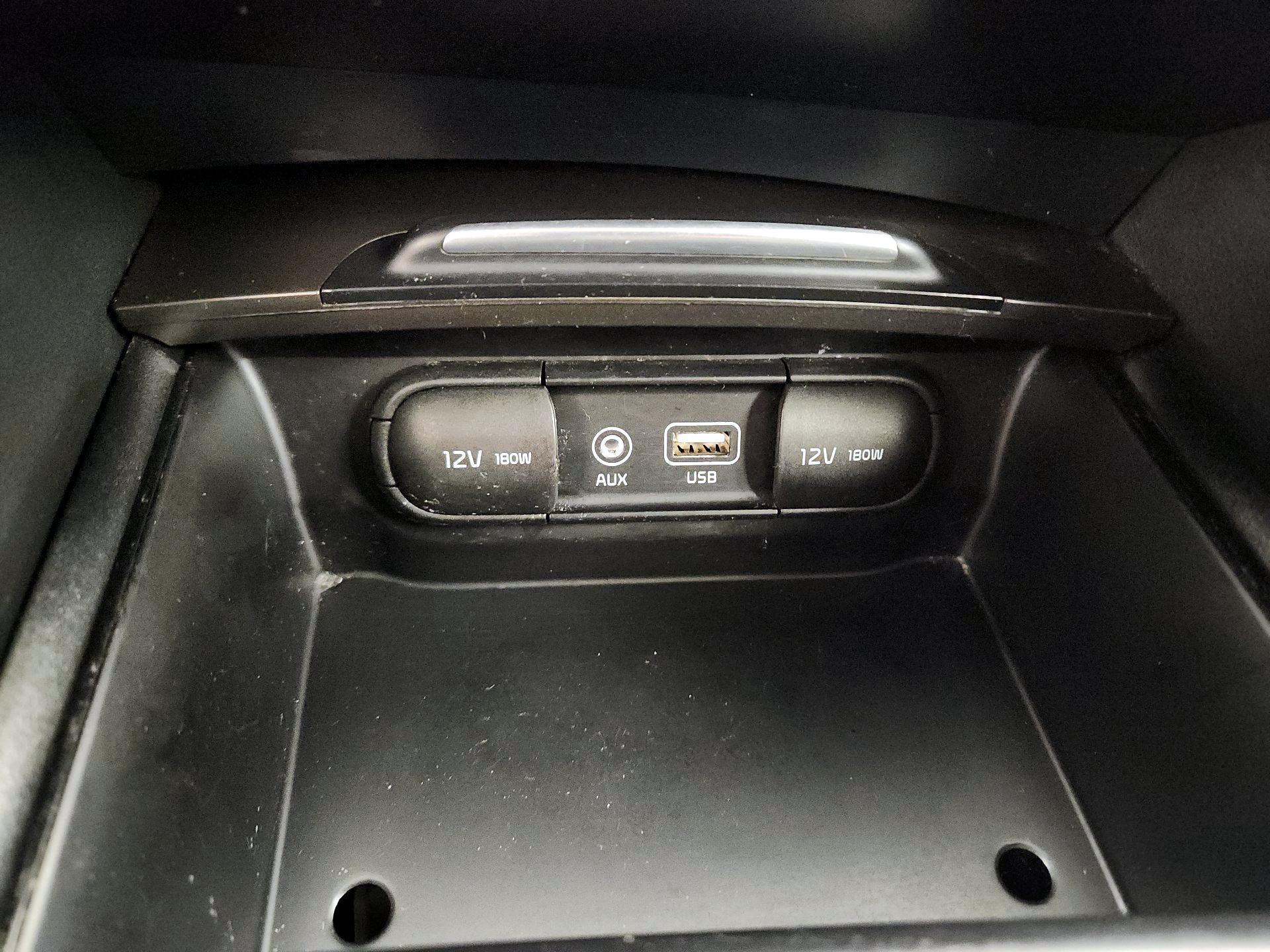 Thumbnail: 2019 Kia Optima - 18