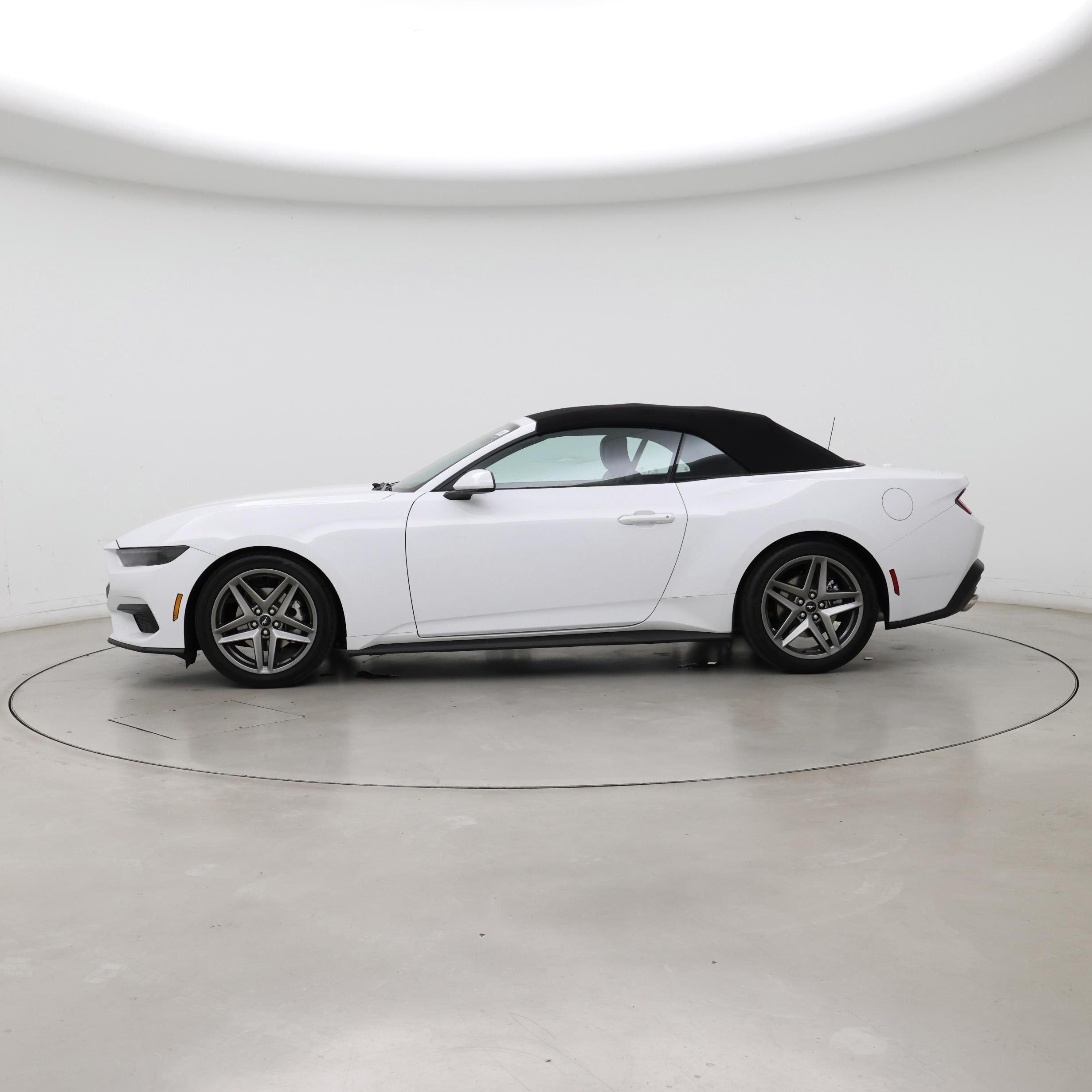 Thumbnail: 2026 Ford Mustang - 3