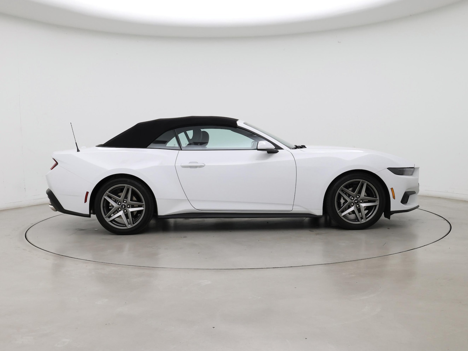 2026 Ford Mustang EcoBoost Premium - Photo 8