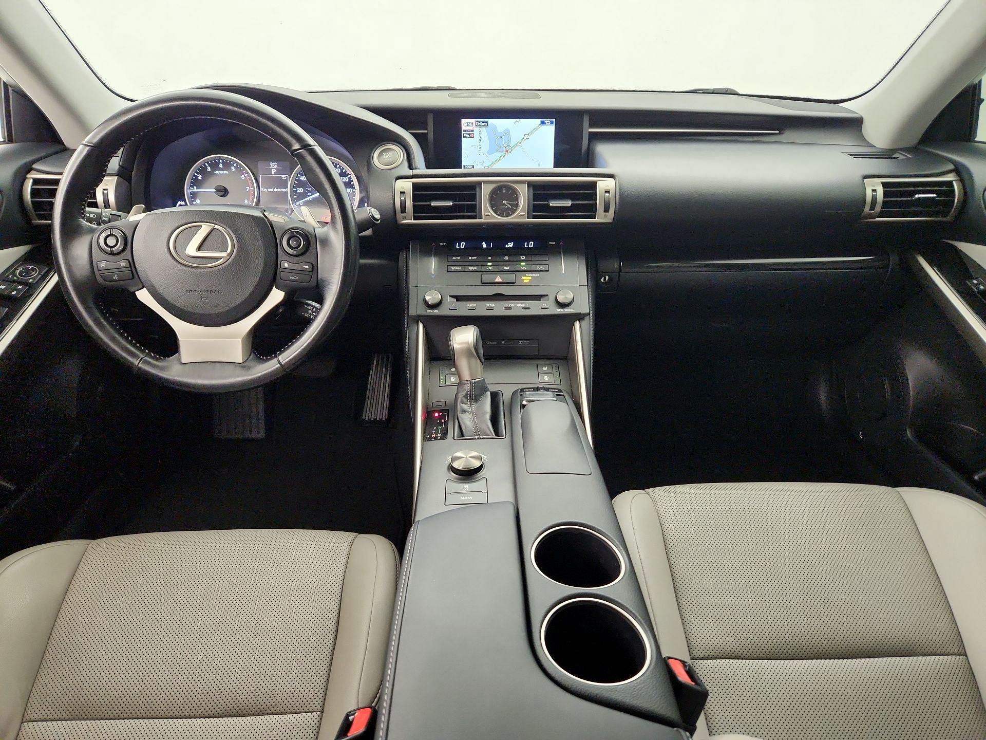 Thumbnail: 2016 Lexus IS - 9