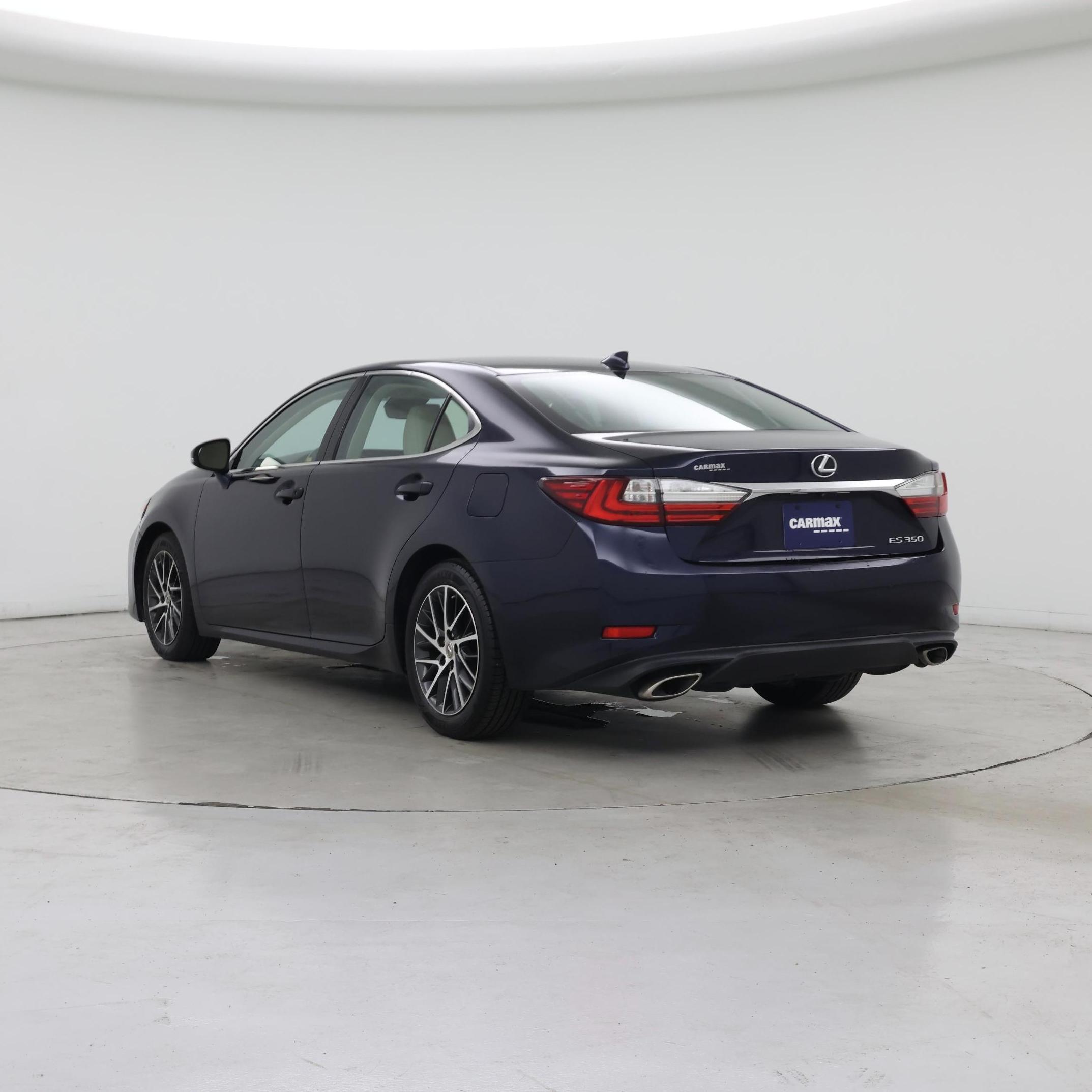 Thumbnail: 2017 Lexus ES - 2