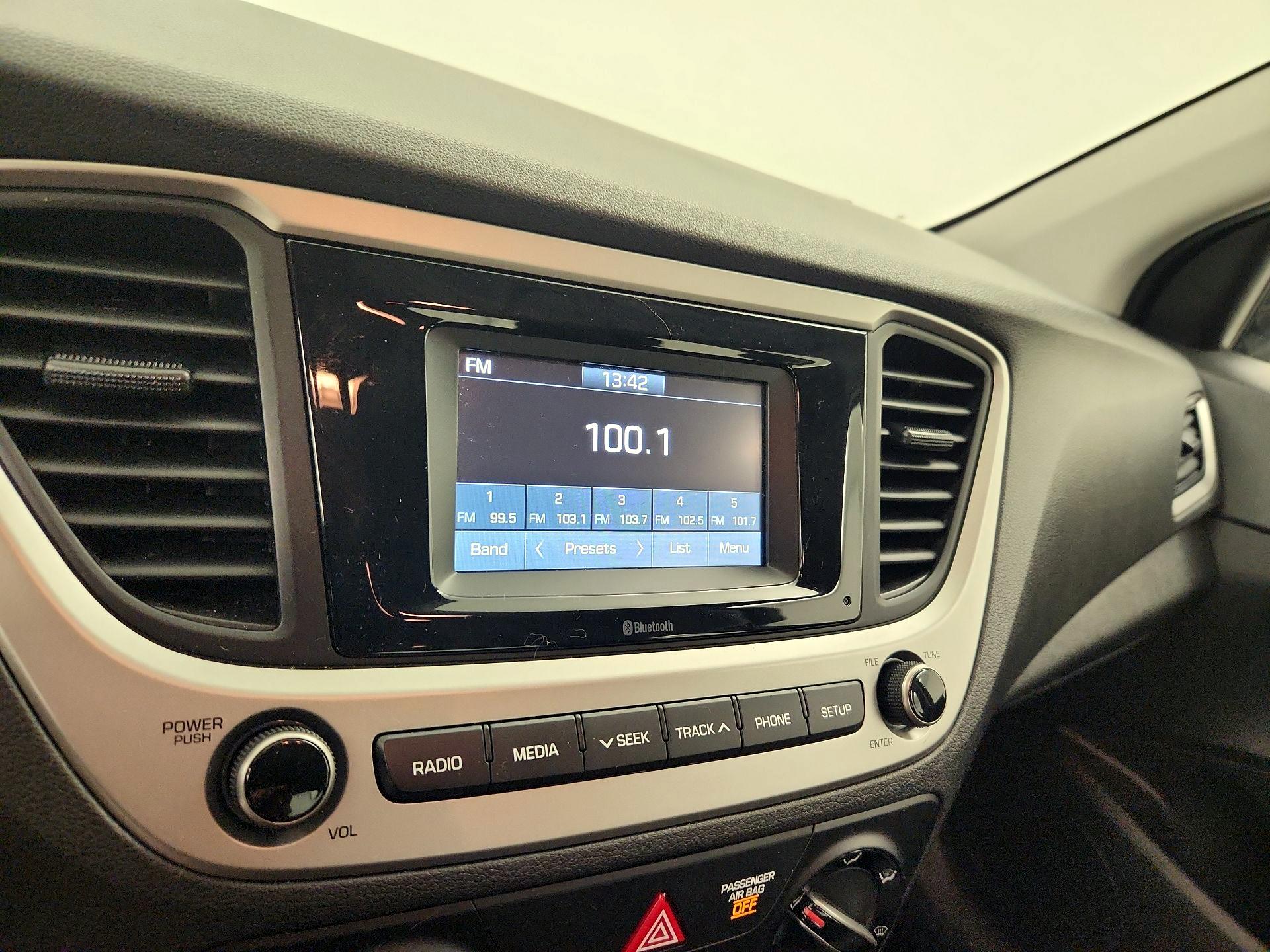 Thumbnail: 2019 Hyundai Accent - 15