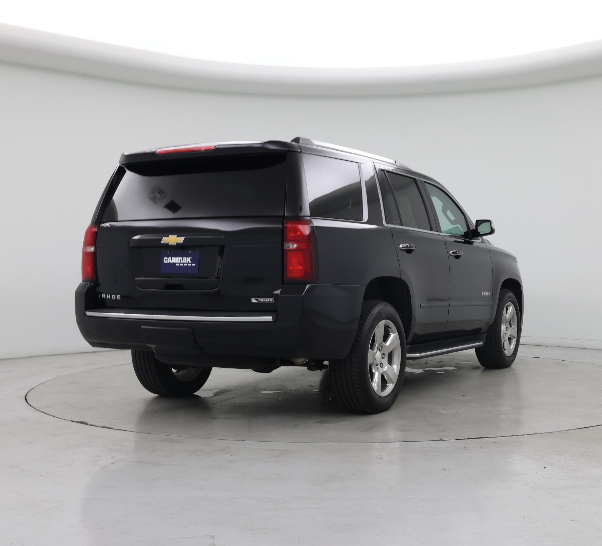 Thumbnail: 2017 Chevrolet Tahoe - 8