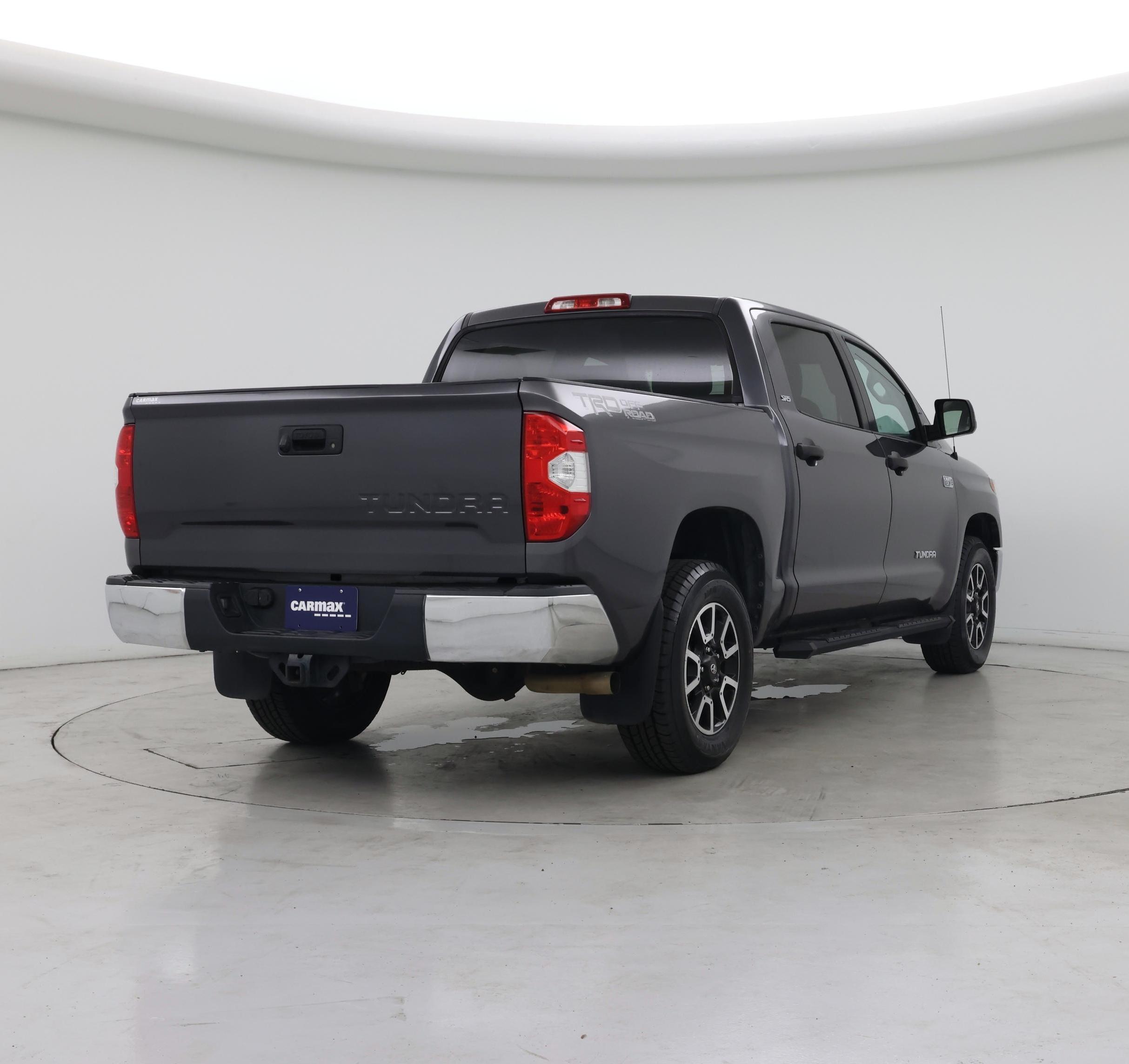 Thumbnail: 2018 Toyota Tundra - 8