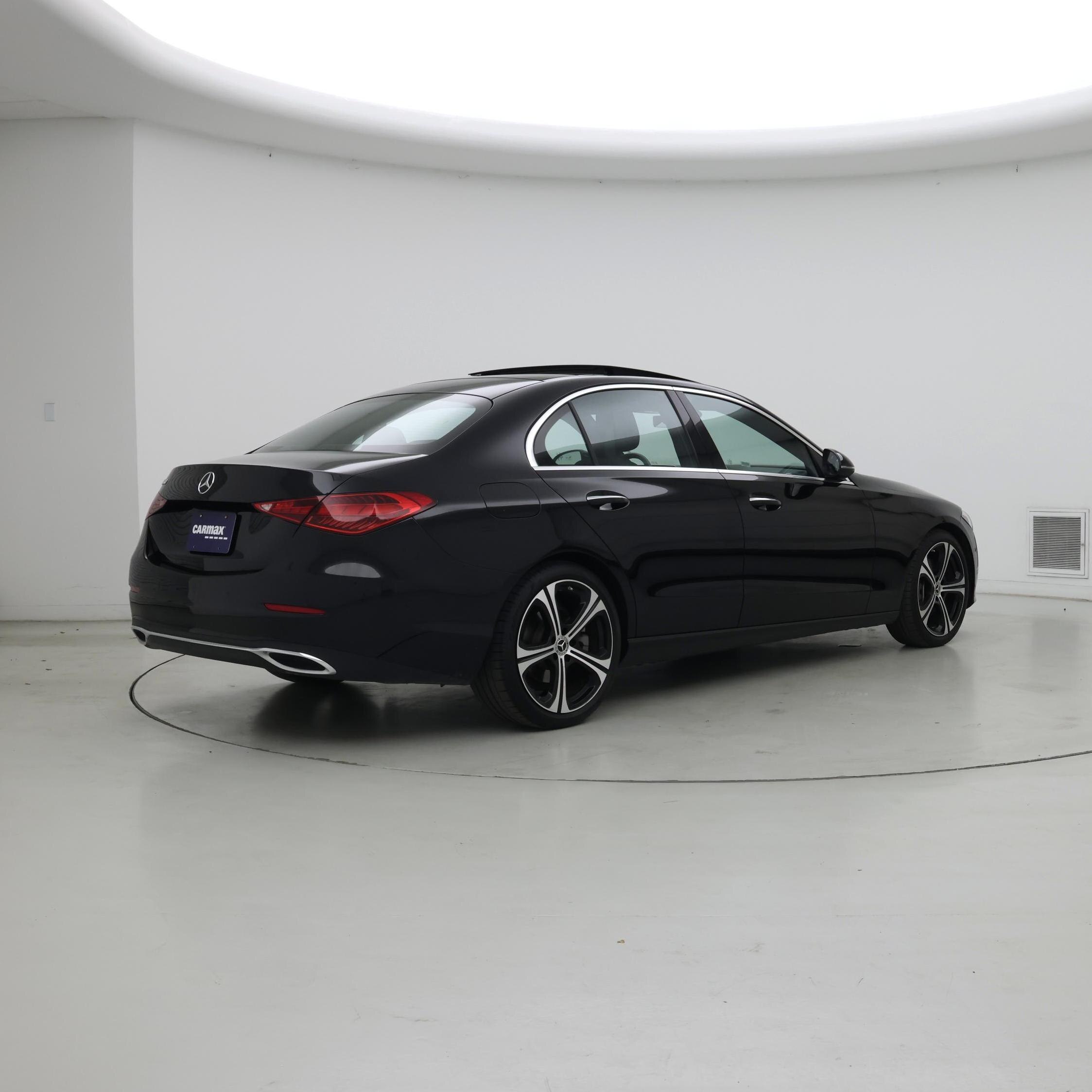 Thumbnail: 2025 Mercedes-Benz C-Class - 8