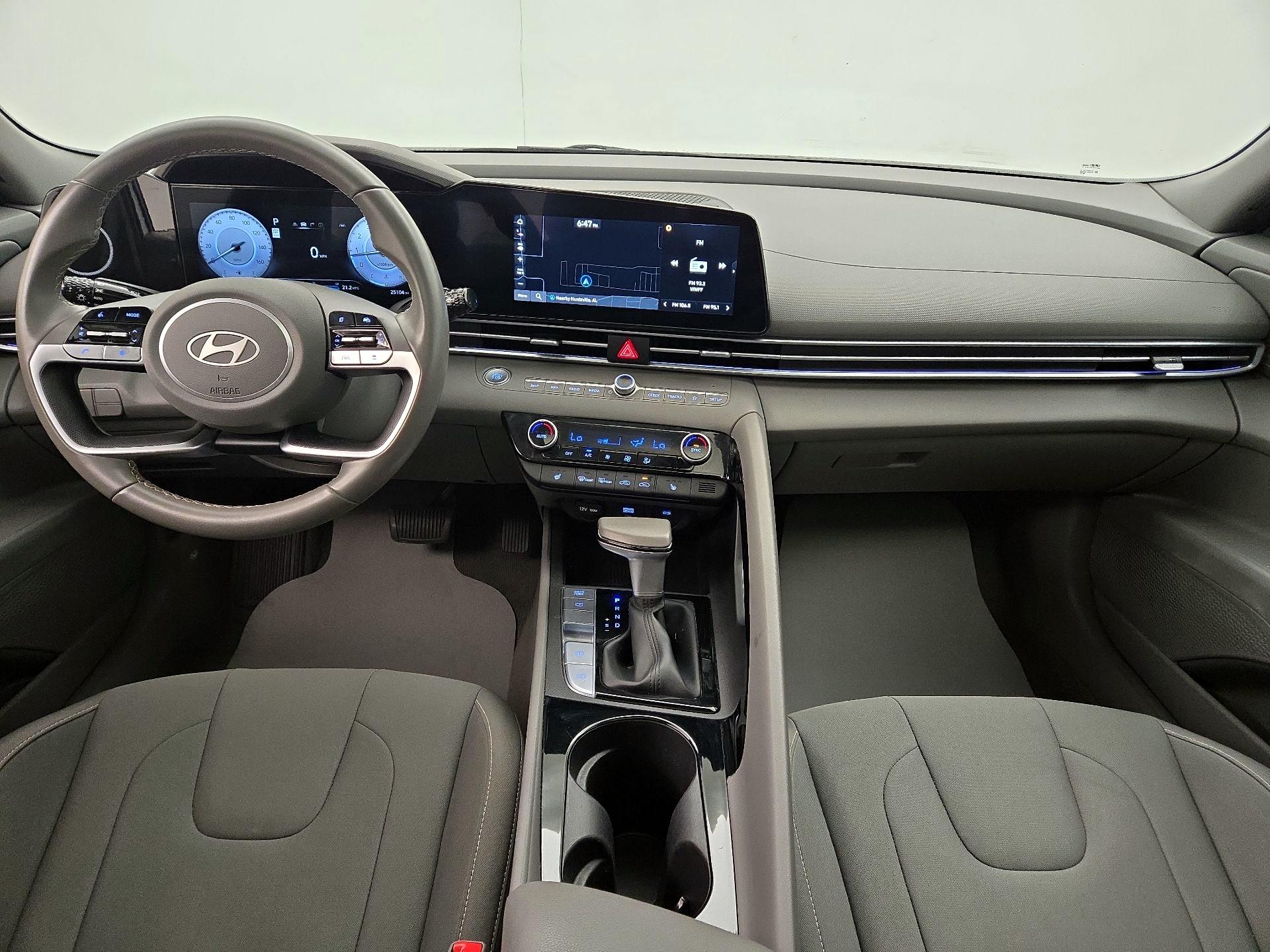 Thumbnail: 2025 Hyundai Elantra - 9
