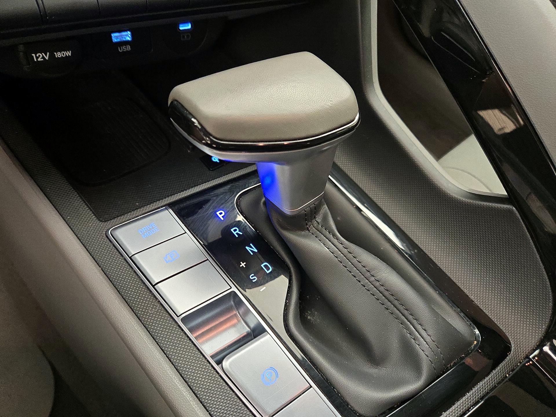 Thumbnail: 2025 Hyundai Elantra - 18