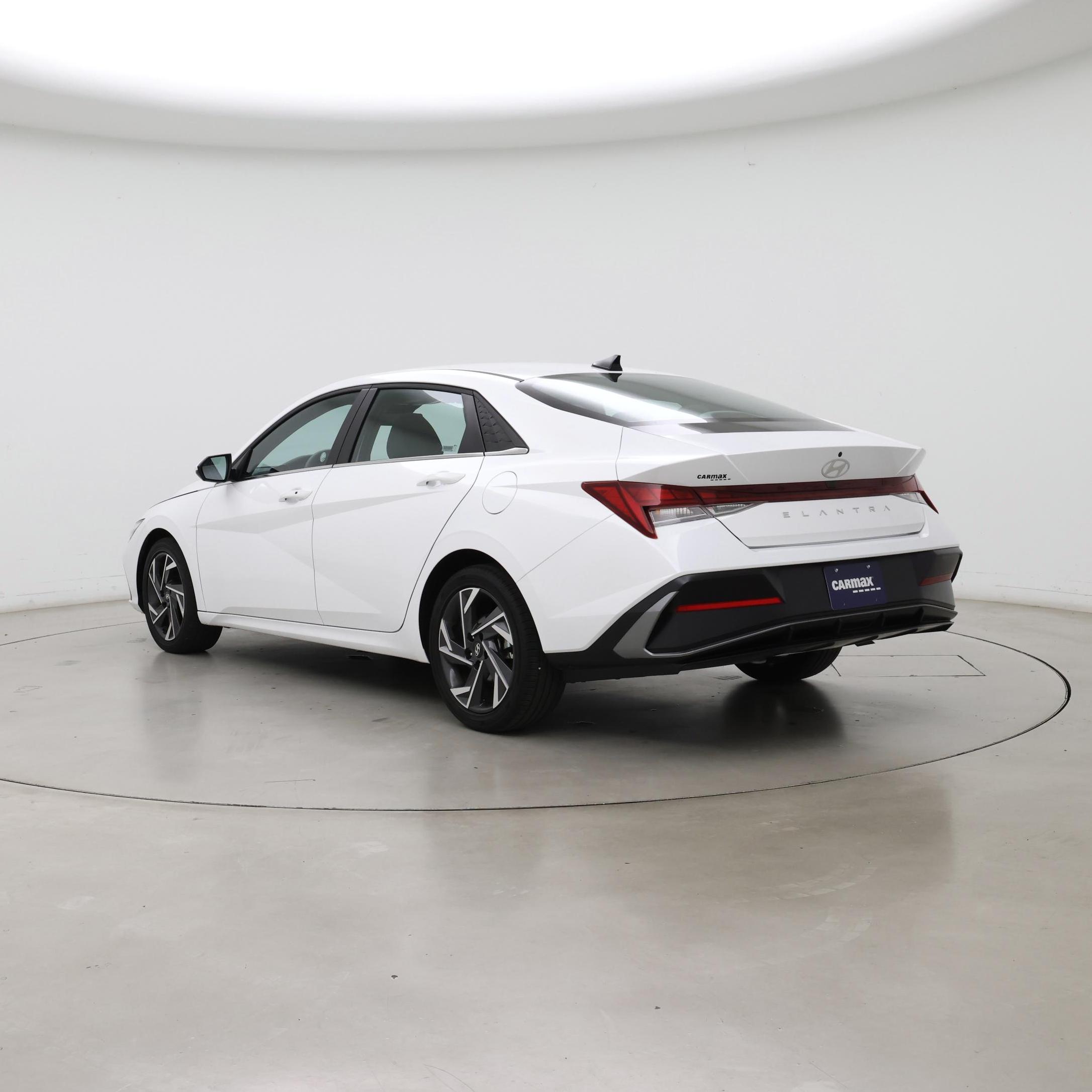Thumbnail: 2025 Hyundai Elantra - 2