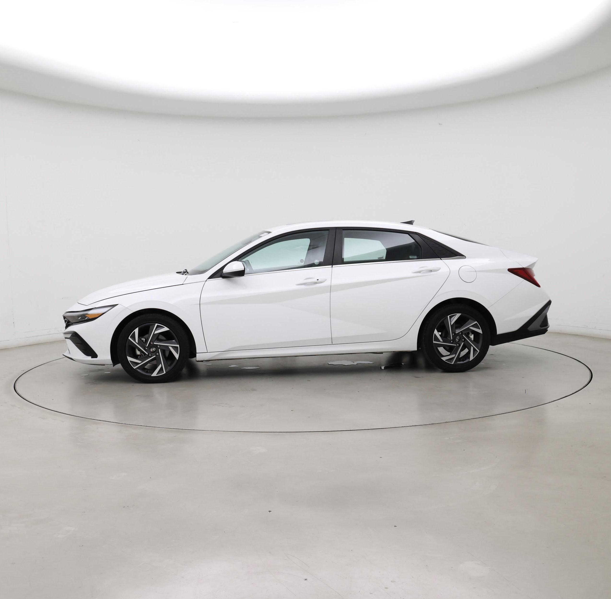Thumbnail: 2025 Hyundai Elantra - 3