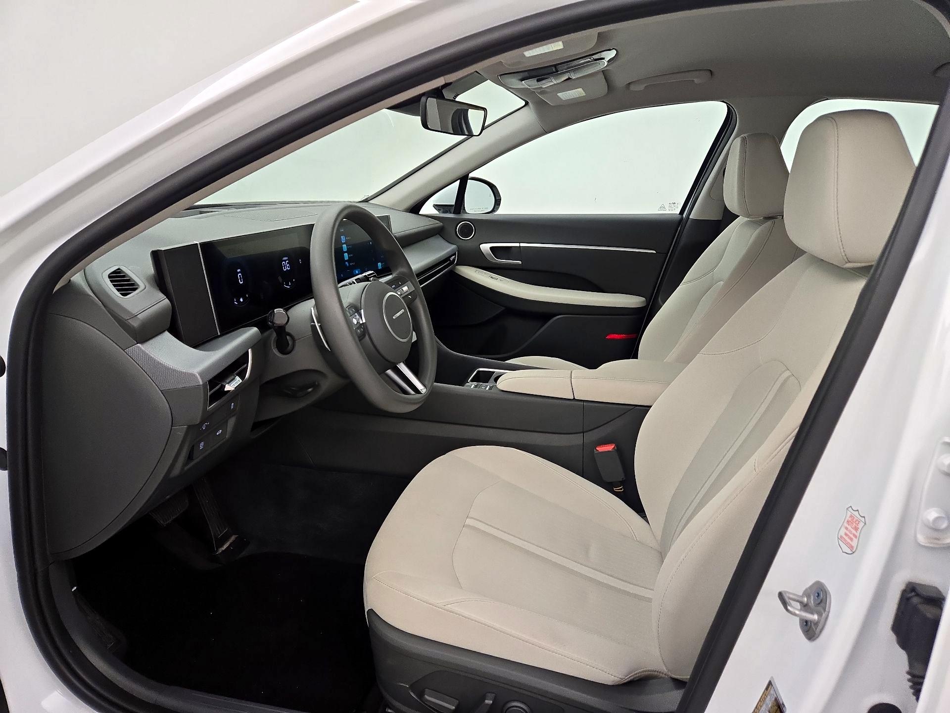 Thumbnail: 2025 Hyundai Sonata - 11