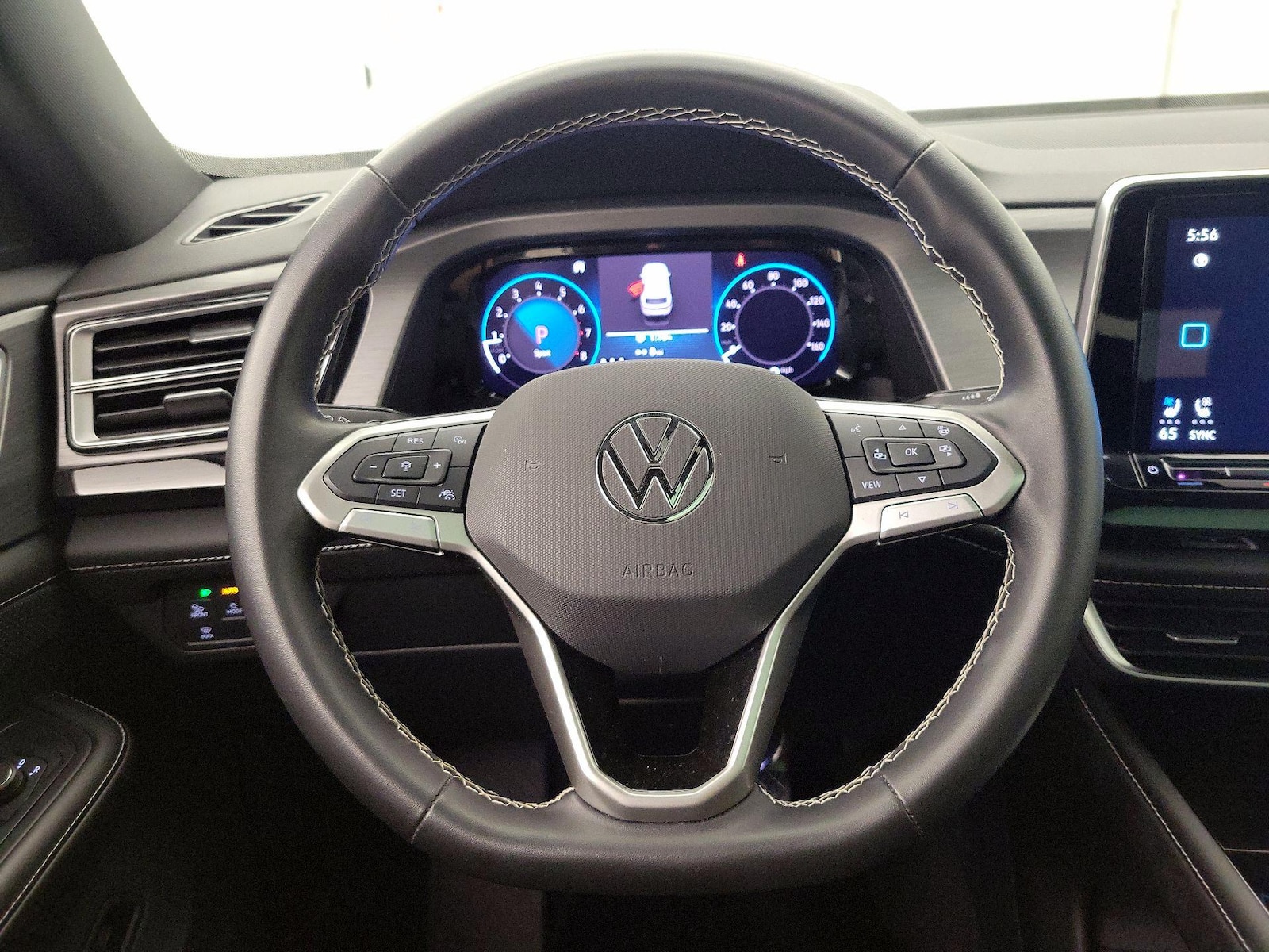 2025 Volkswagen Atlas Cross Sport SE w/Tech - Photo 11