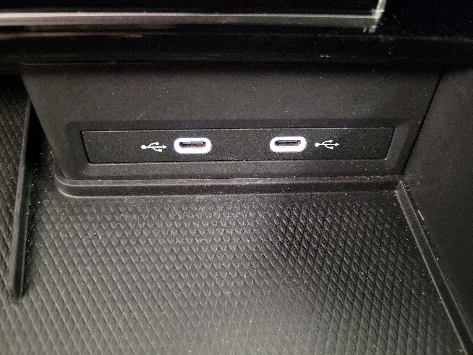 2025 Volkswagen Atlas Cross Sport SE w/Tech - Photo 19