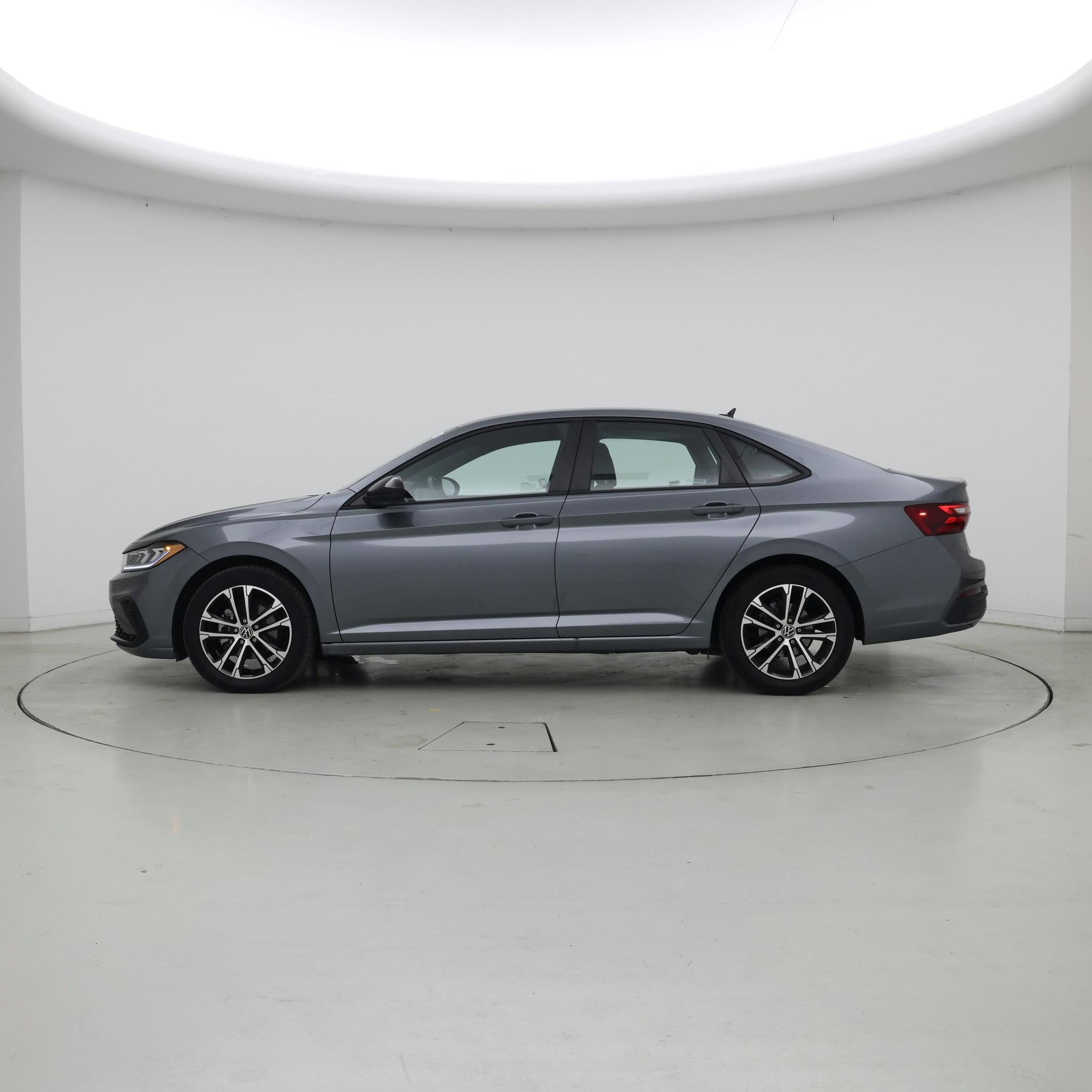 Thumbnail: 2025 Volkswagen Jetta - 3