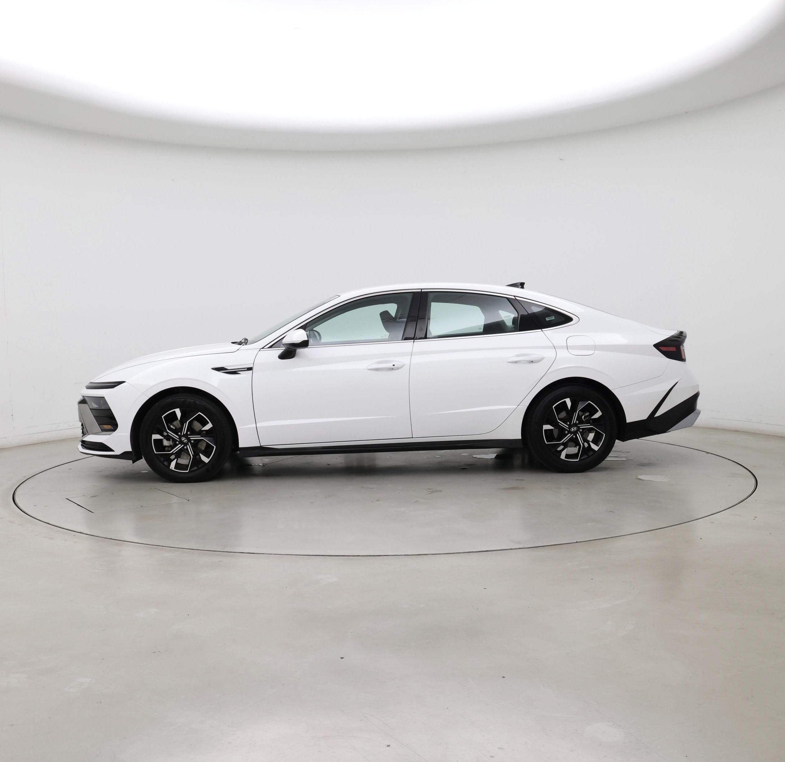 Thumbnail: 2025 Hyundai Sonata - 3