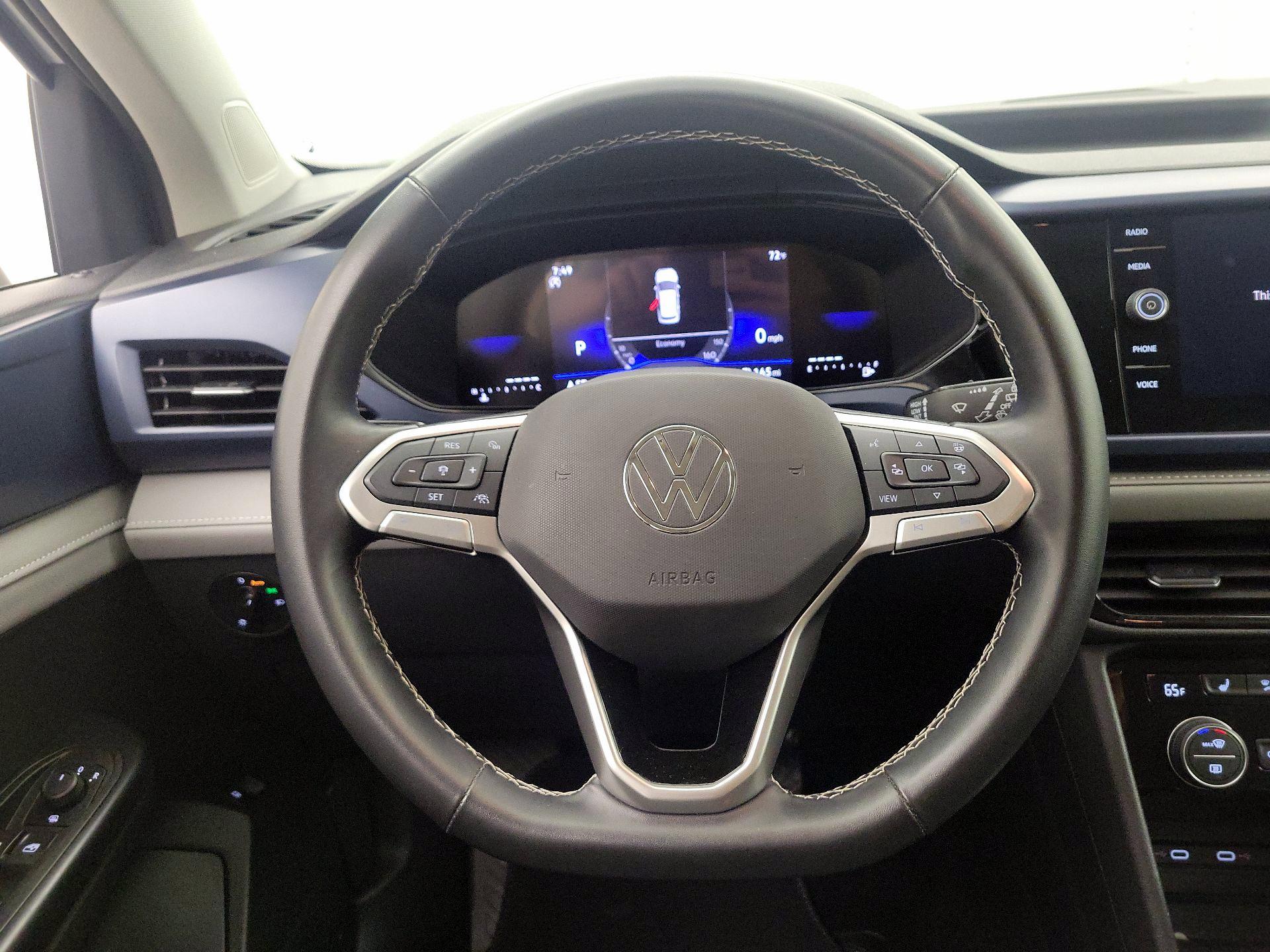 Thumbnail: 2024 Volkswagen Taos - 10