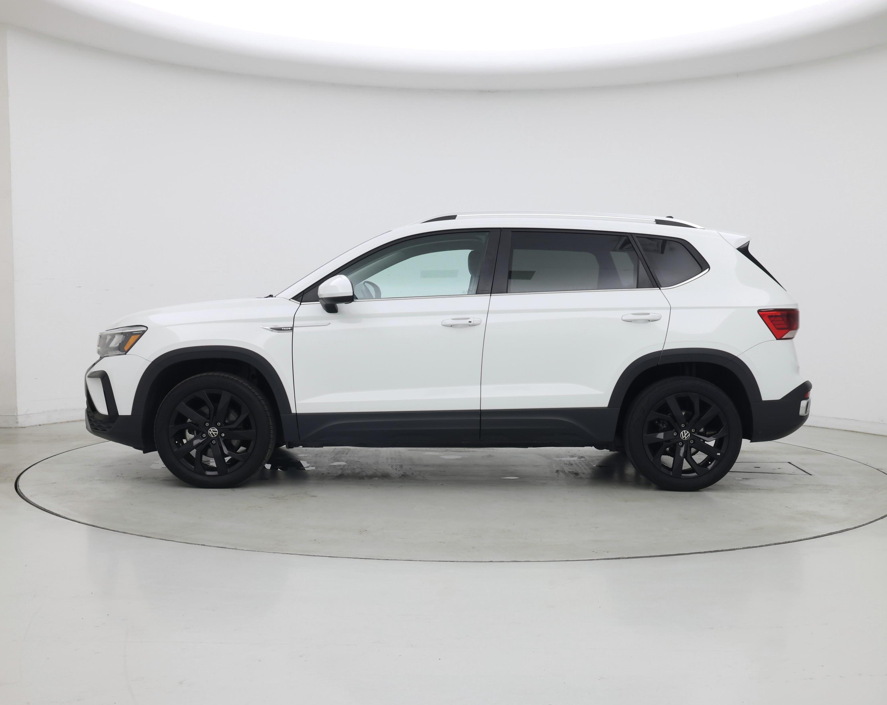 Thumbnail: 2024 Volkswagen Taos - 3