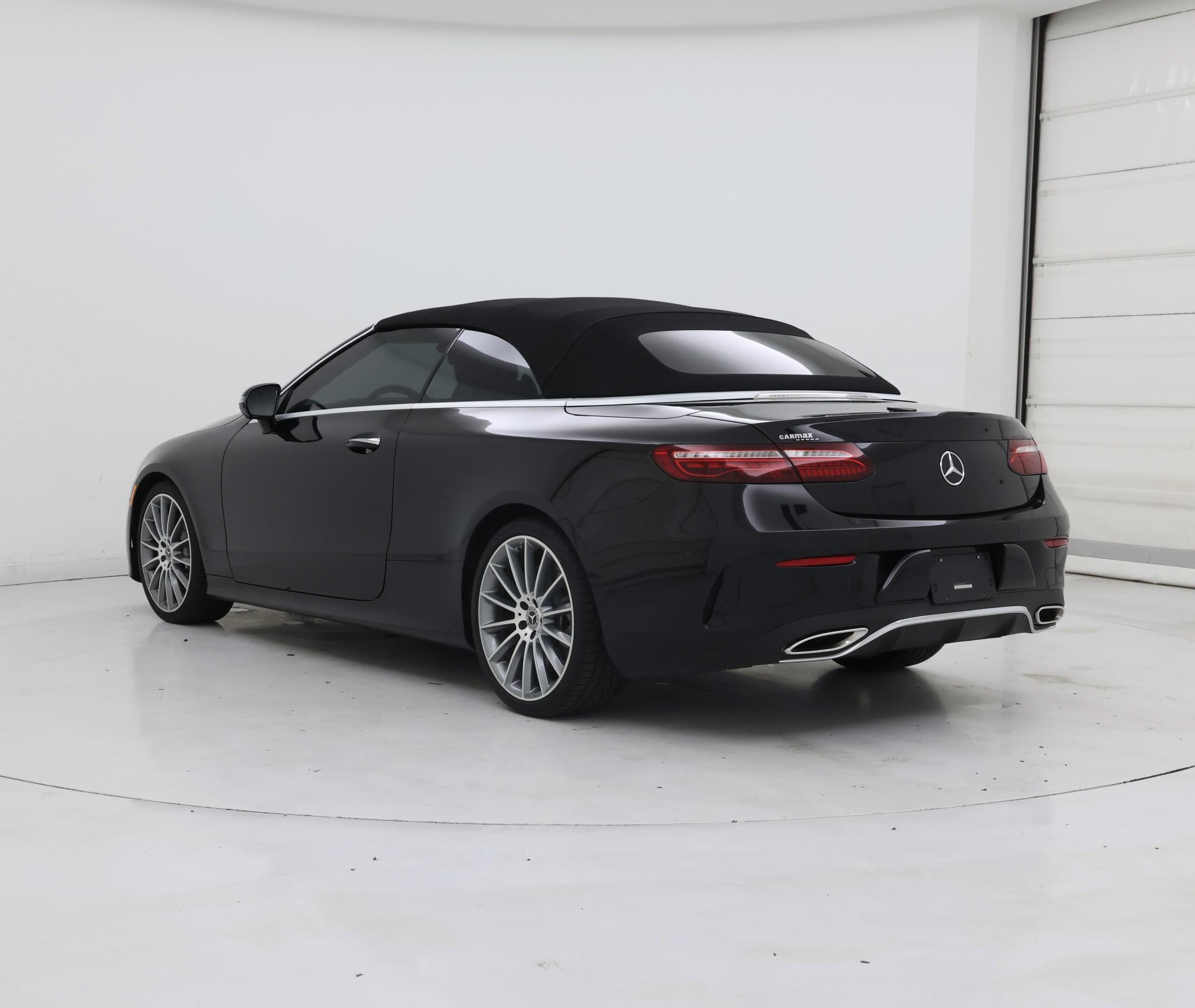 Thumbnail: 2022 Mercedes-Benz E-Class - 2