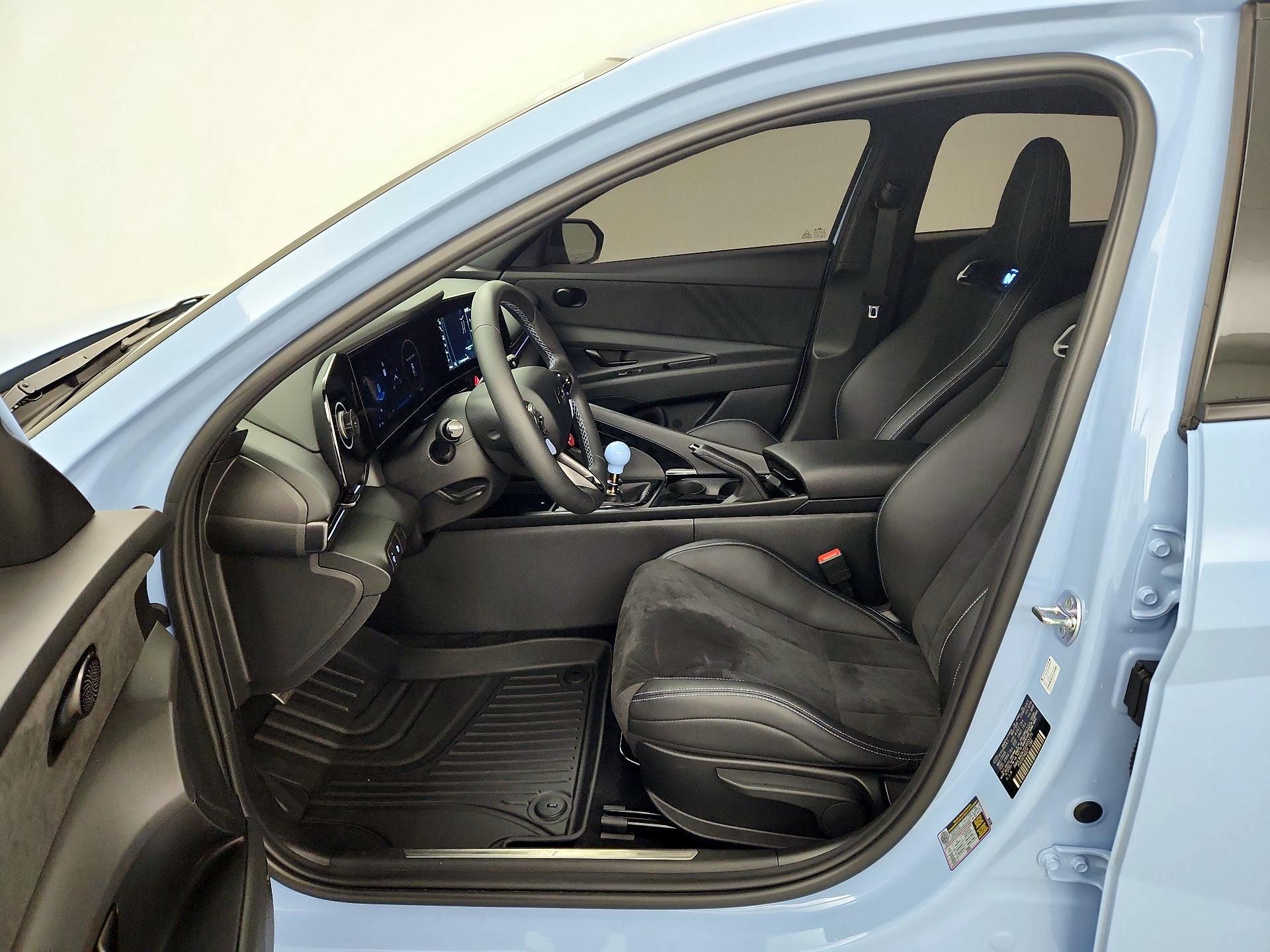 Thumbnail: 2025 Hyundai Elantra - 11