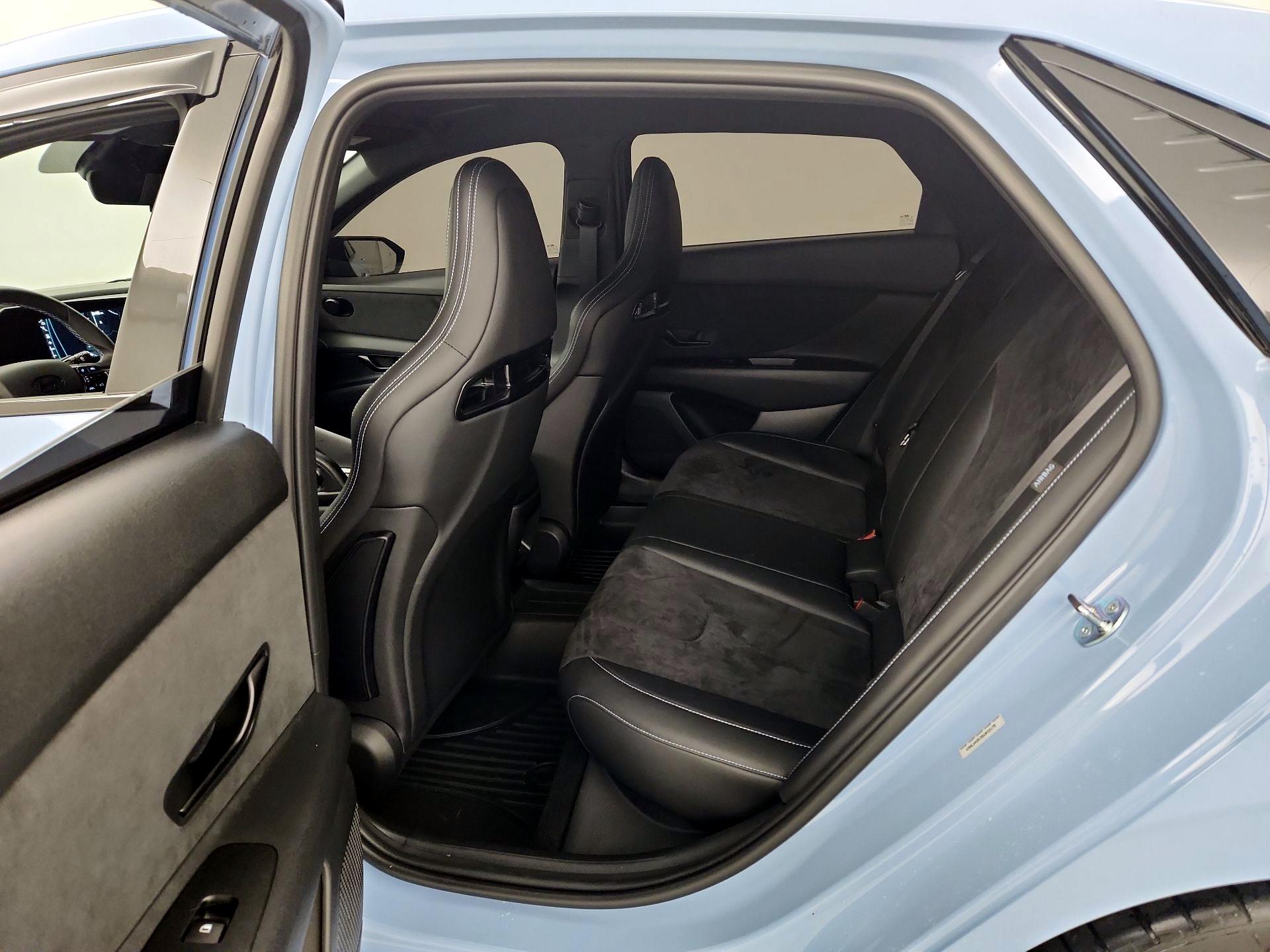 Thumbnail: 2025 Hyundai Elantra - 20