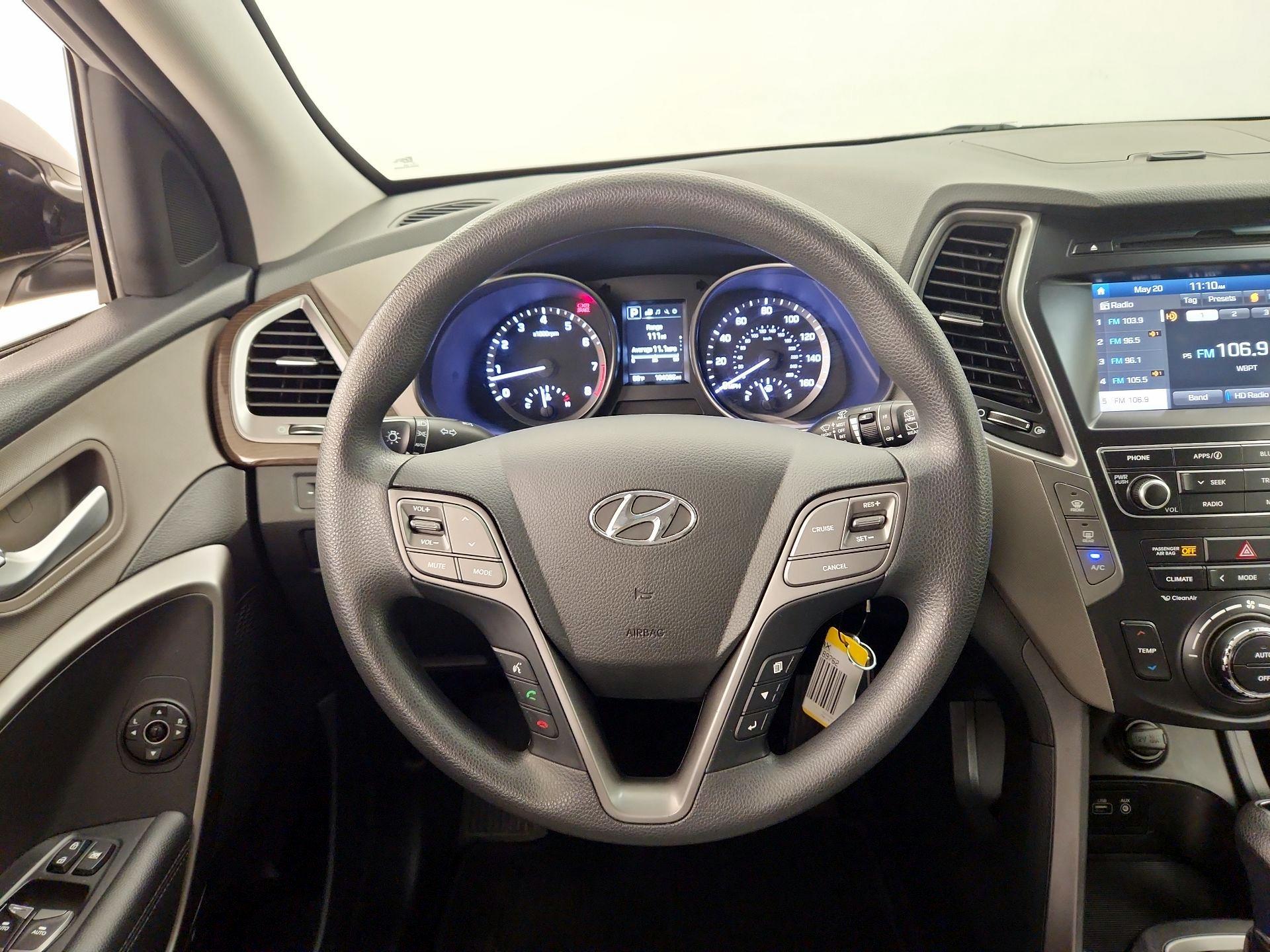 Thumbnail: 2017 Hyundai Santa Fe - 10