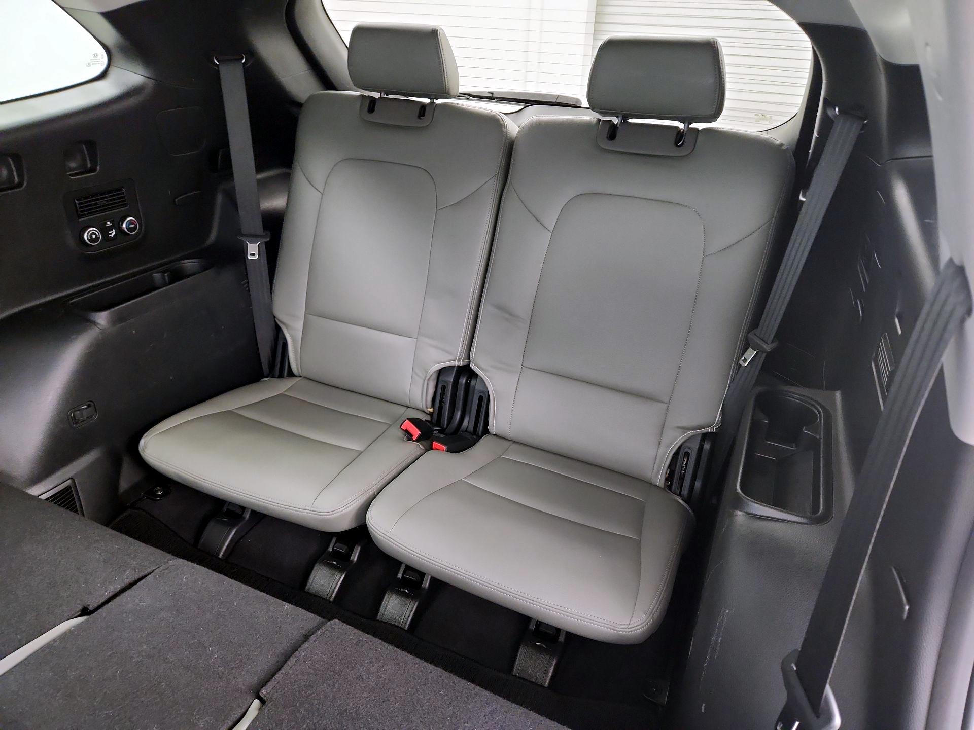 Thumbnail: 2017 Hyundai Santa Fe - 20
