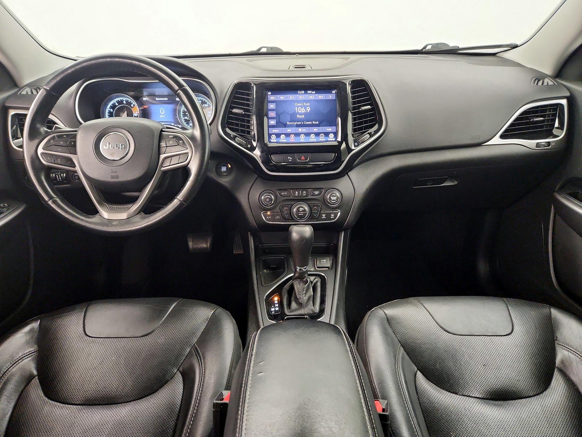 Thumbnail: 2019 Jeep Cherokee - 9