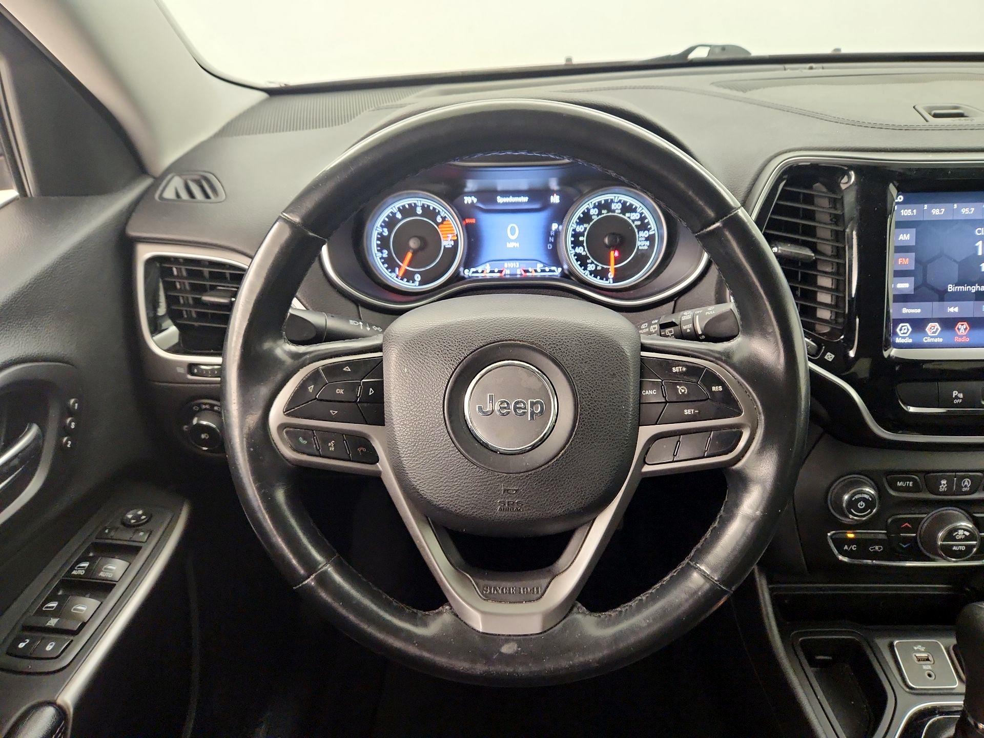 Thumbnail: 2019 Jeep Cherokee - 10