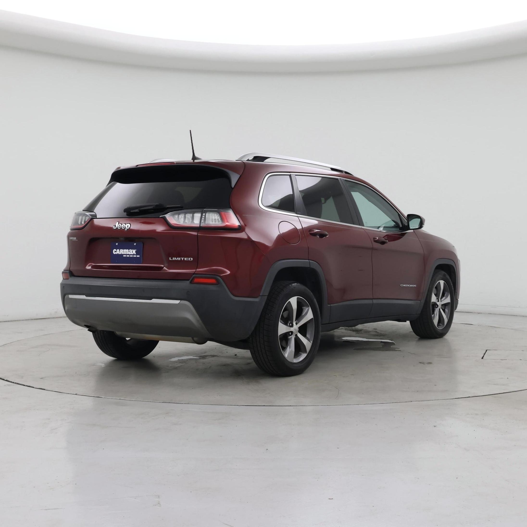 Thumbnail: 2019 Jeep Cherokee - 8