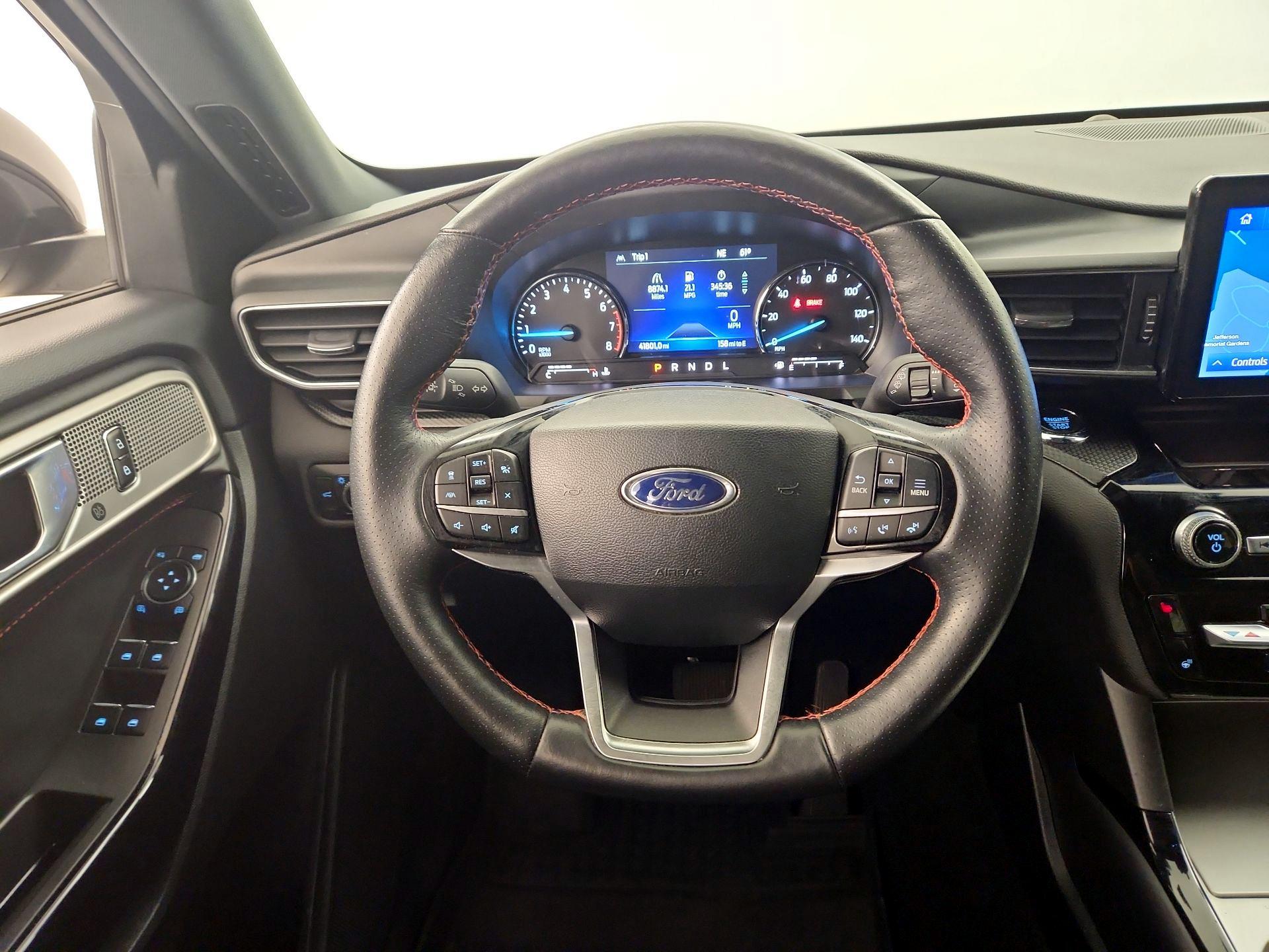 Thumbnail: 2023 Ford Explorer - 10