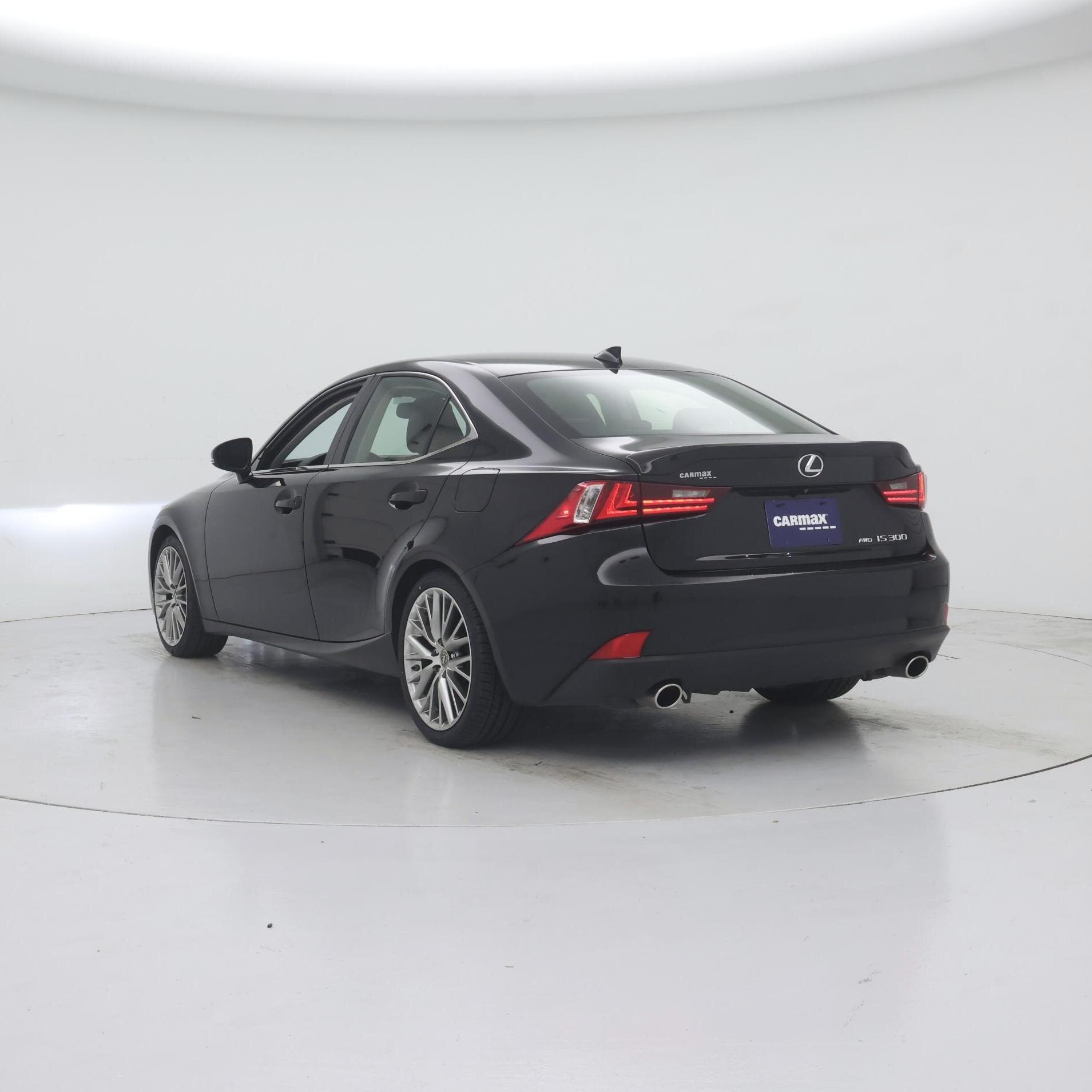 Thumbnail: 2016 Lexus IS - 2