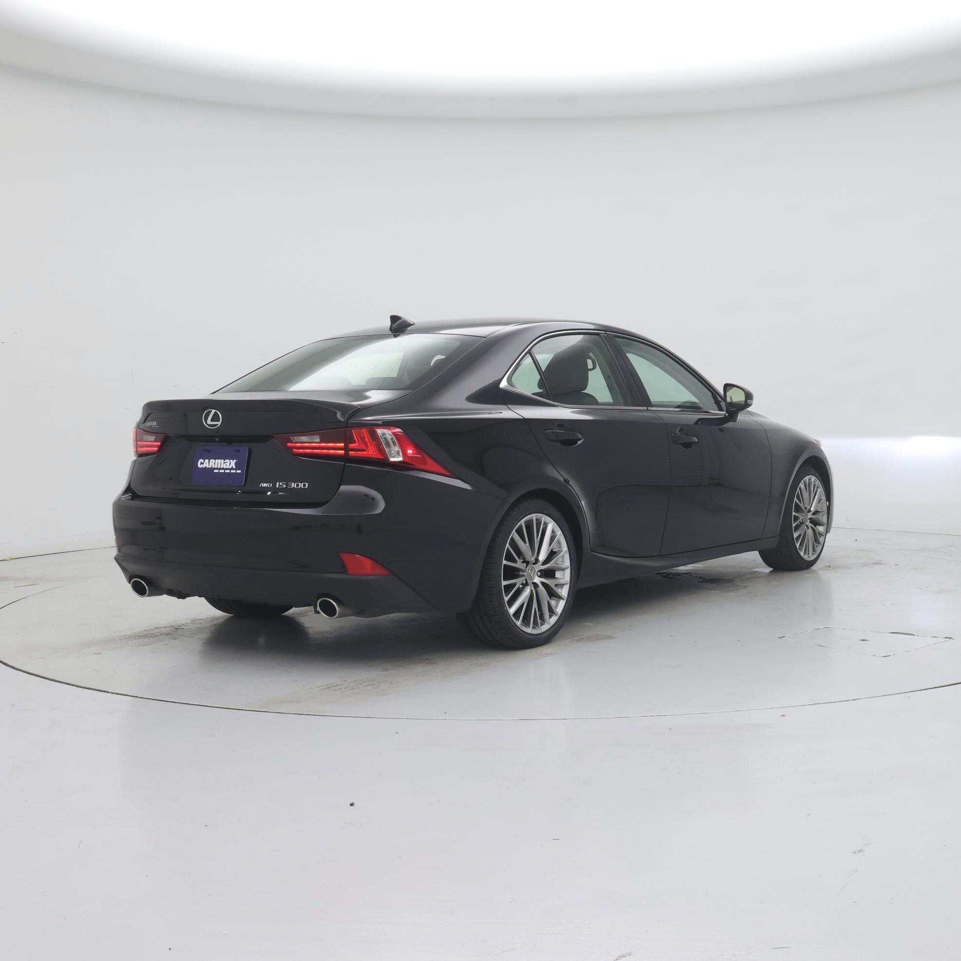 Thumbnail: 2016 Lexus IS - 8
