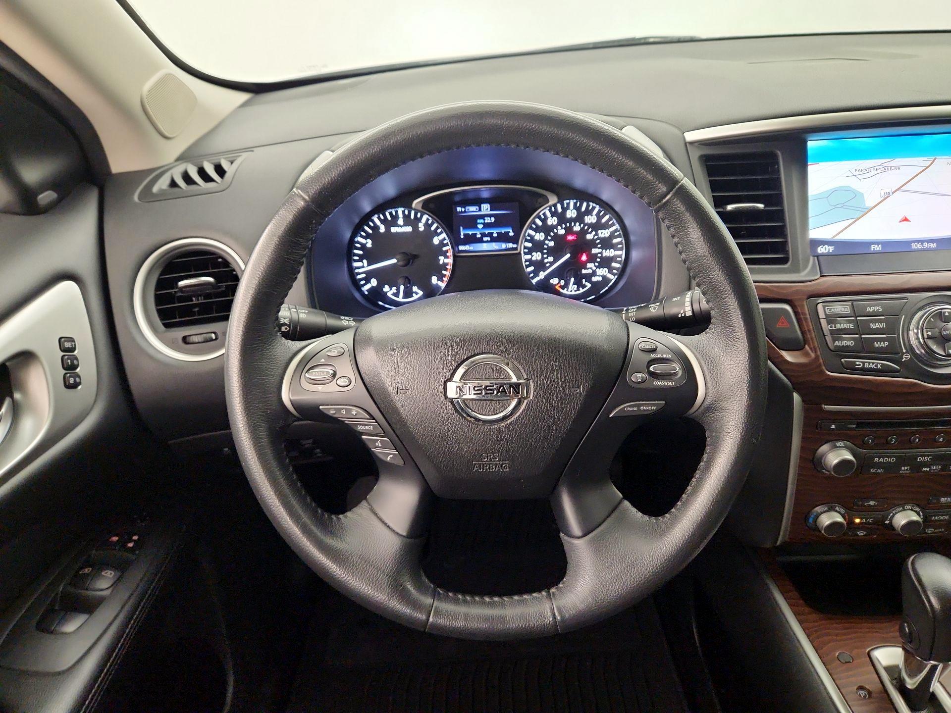 Thumbnail: 2017 Nissan Pathfinder - 10