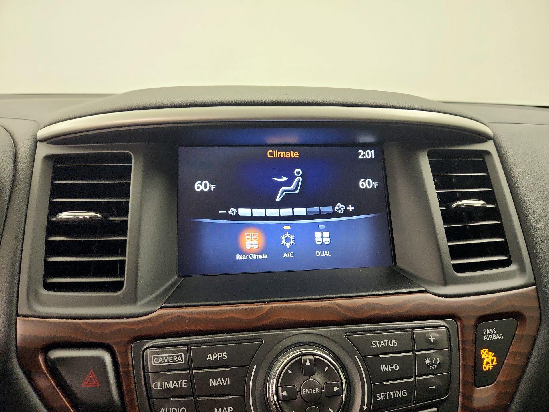 Thumbnail: 2017 Nissan Pathfinder - 17
