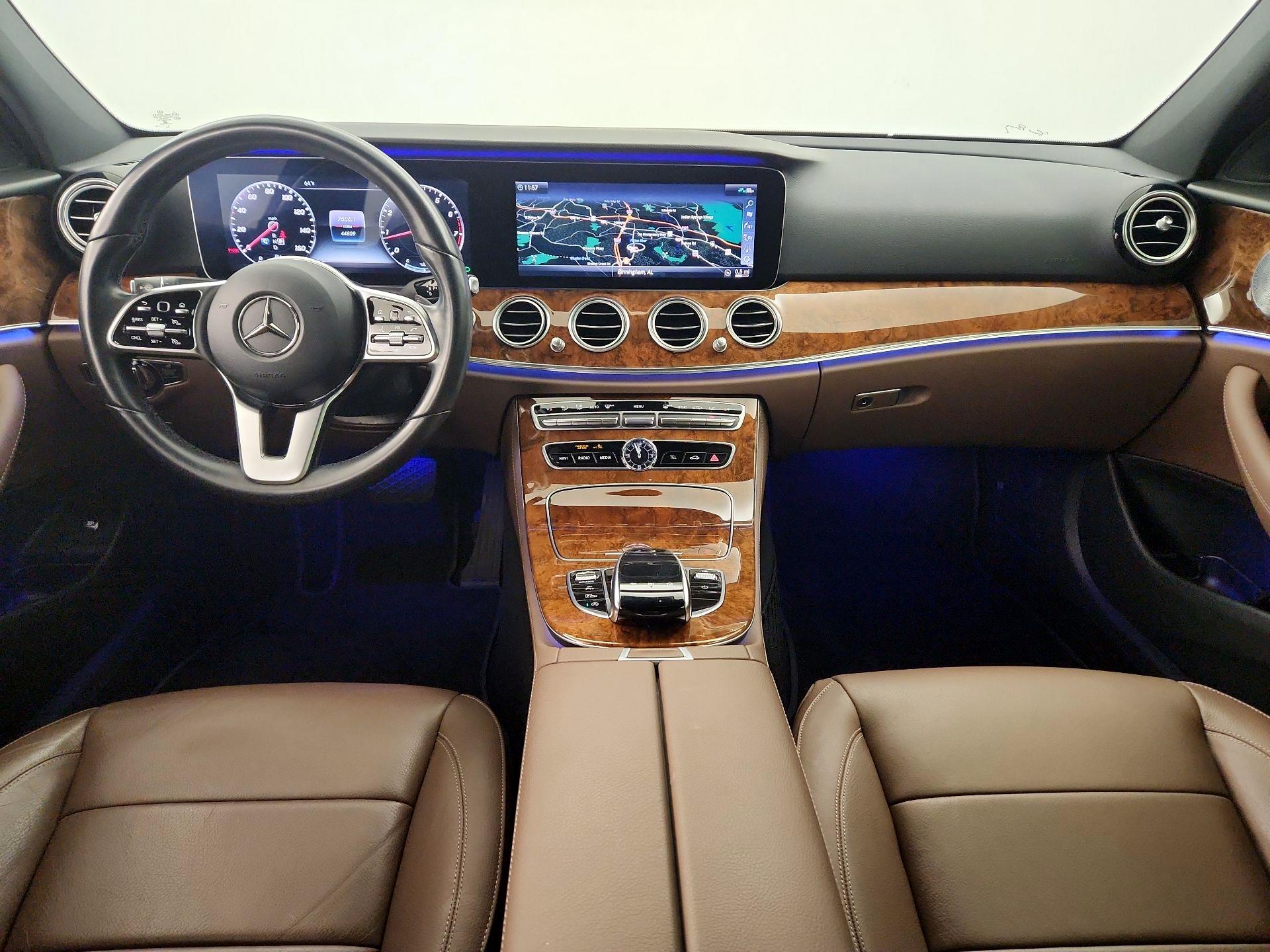 Thumbnail: 2020 Mercedes-Benz E-Class - 9