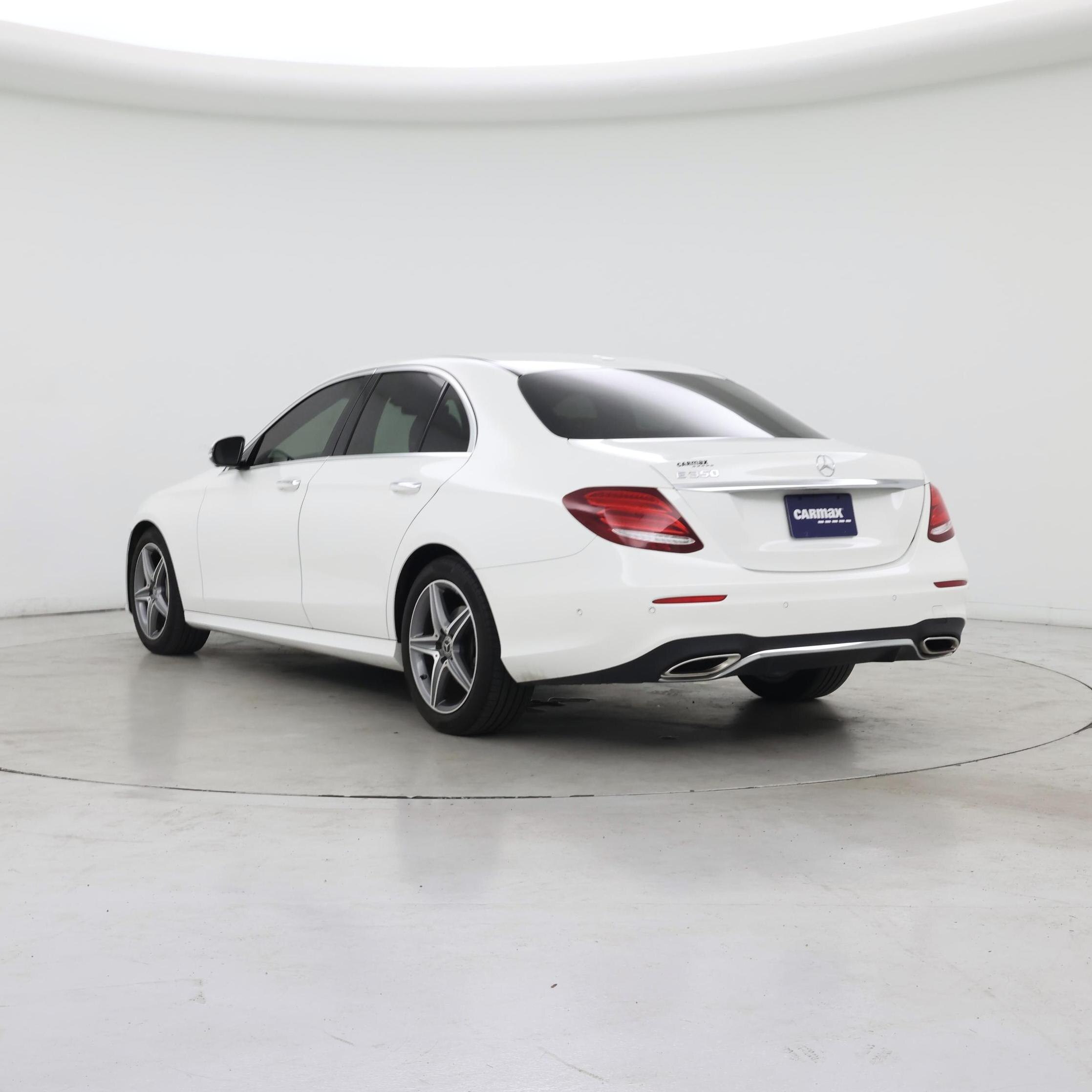 Thumbnail: 2020 Mercedes-Benz E-Class - 2