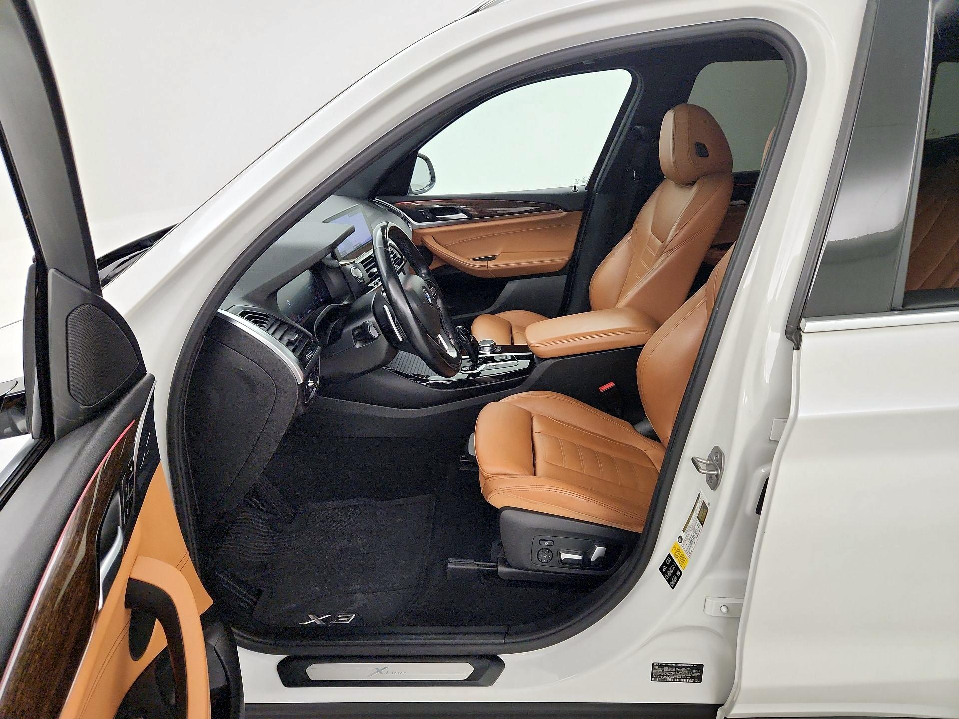 Thumbnail: 2021 BMW X3 - 11