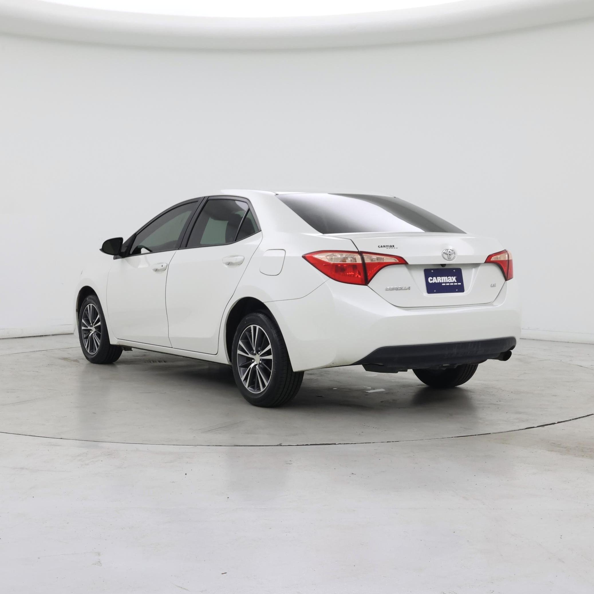 Thumbnail: 2018 Toyota Corolla - 2