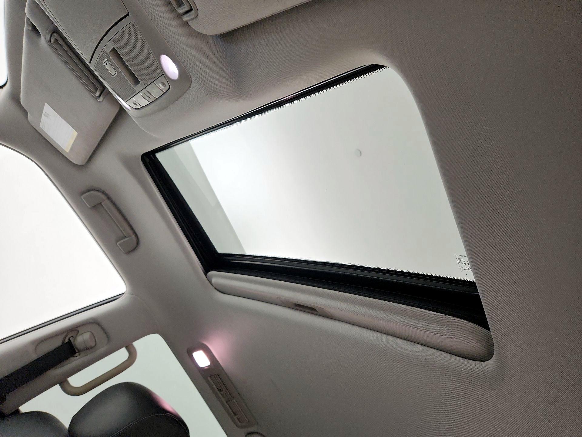 Thumbnail: 2019 INFINITI QX80 - 20